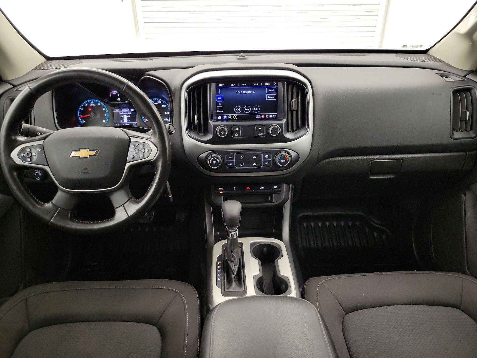 2022 Chevrolet Colorado LT - Photo 10