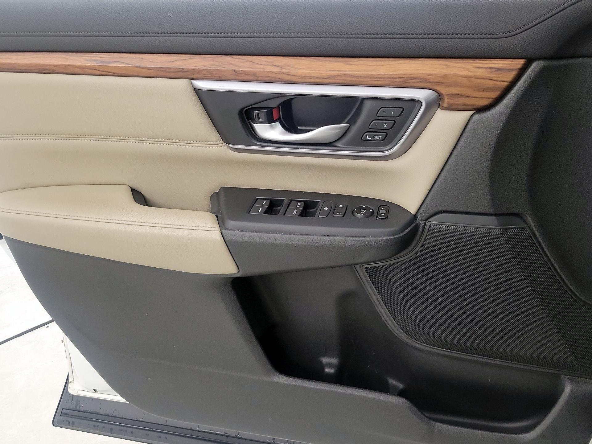 Thumbnail: 2017 Honda CR-V - 12