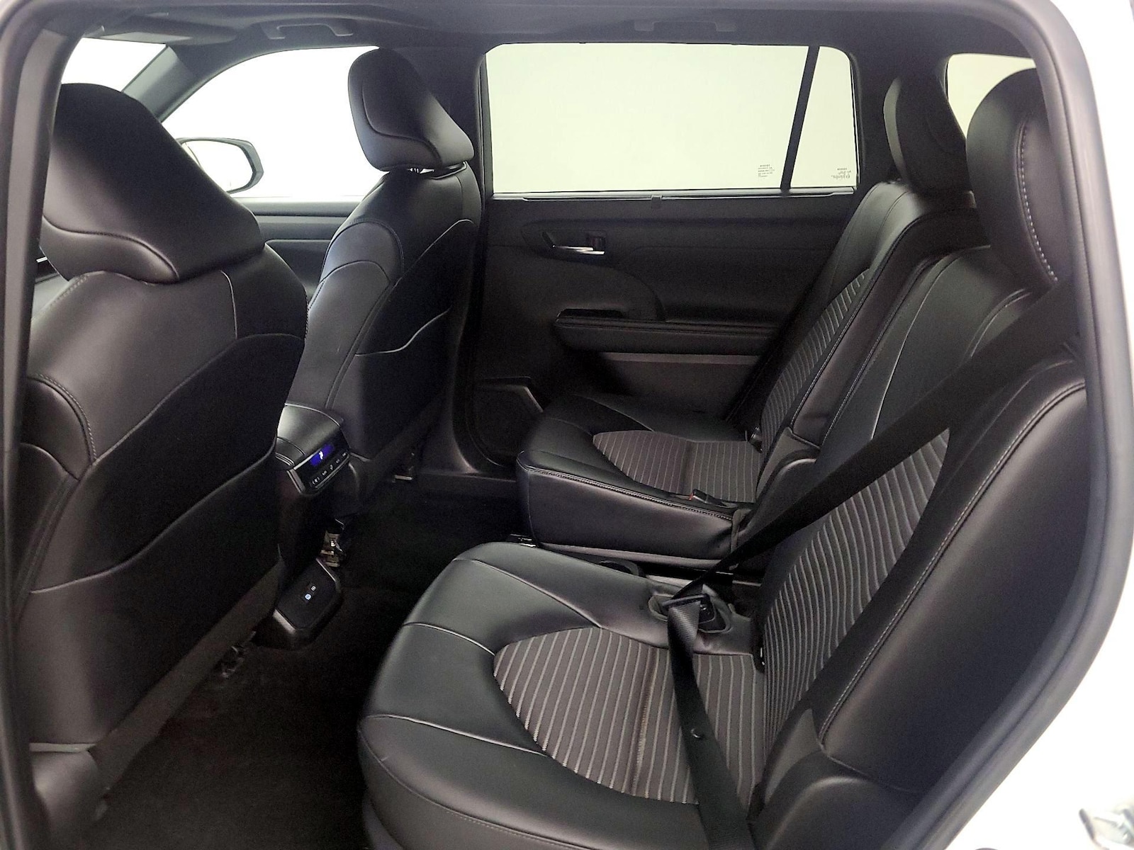 Rear Air Conditioning