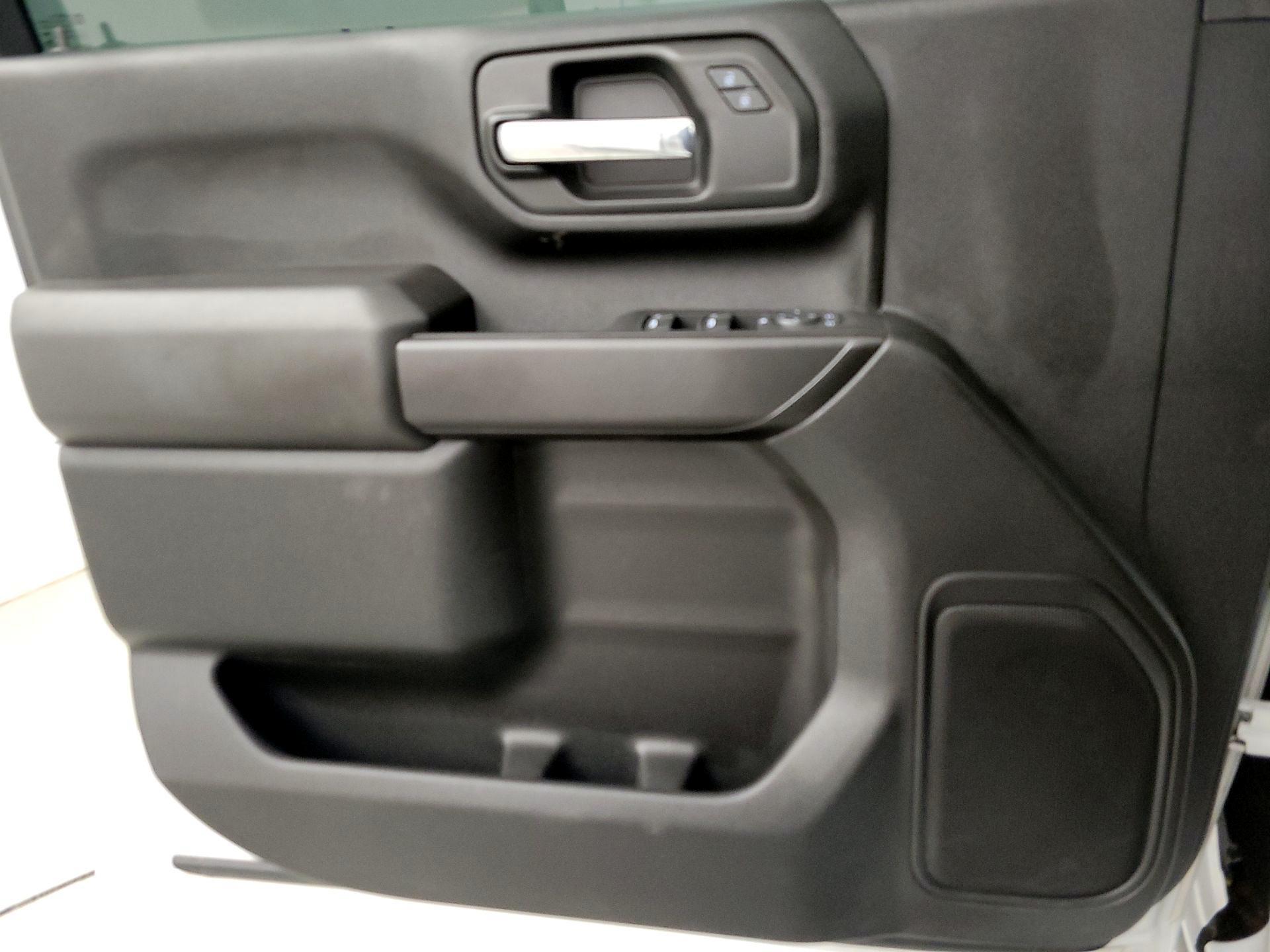 Thumbnail: 2024 GMC Sierra 2500 - 12