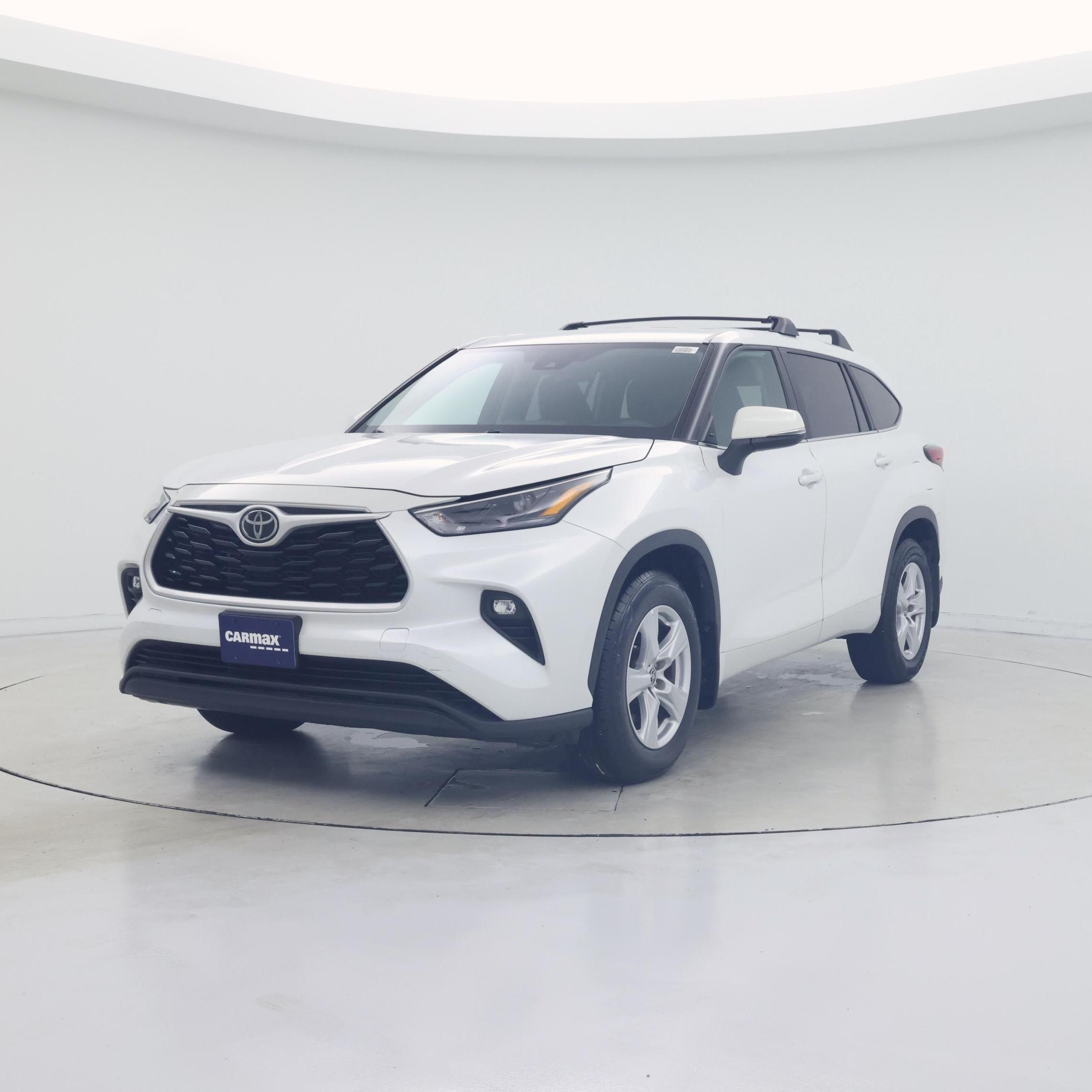 Thumbnail: 2023 Toyota Highlander - 4