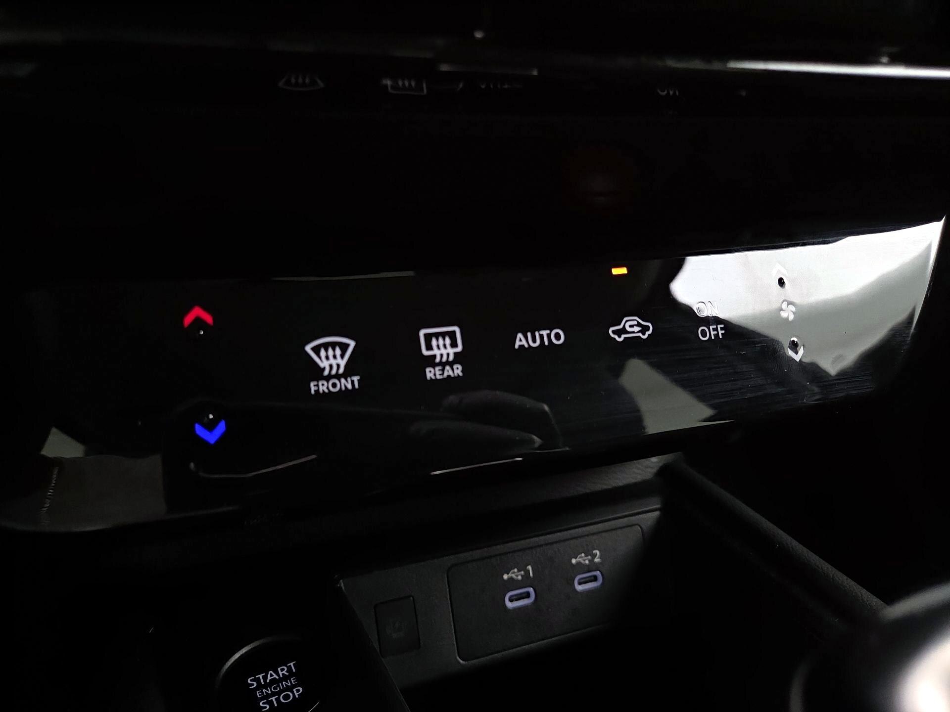 Thumbnail: 2026 Nissan Kicks - 16