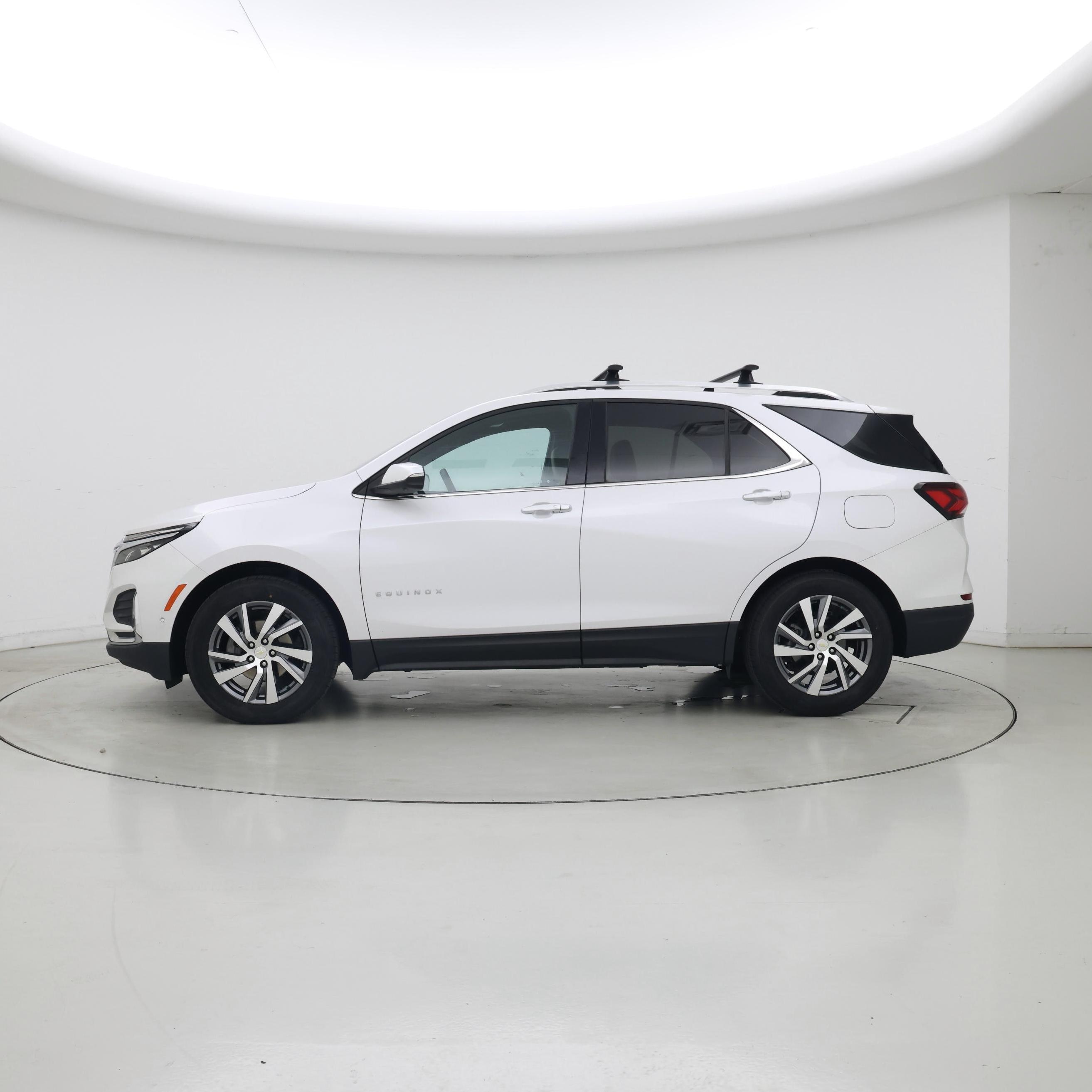 Thumbnail: 2023 Chevrolet Equinox - 3