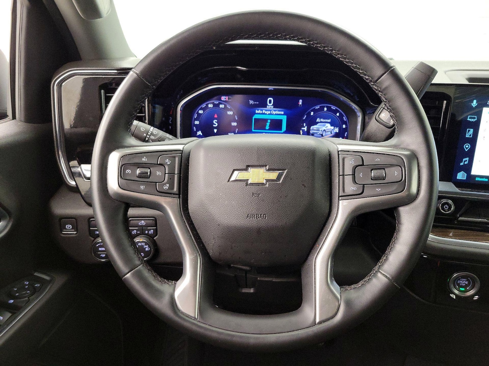 2024 Chevrolet Silverado 1500 LT - Photo 11