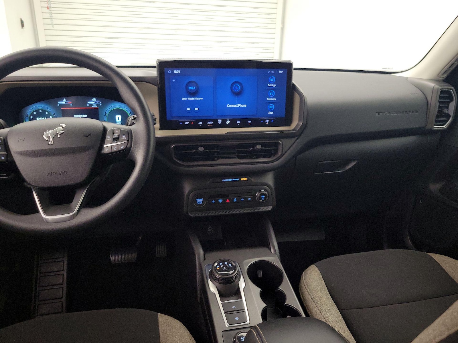 Apple CarPlay® & Android Auto™