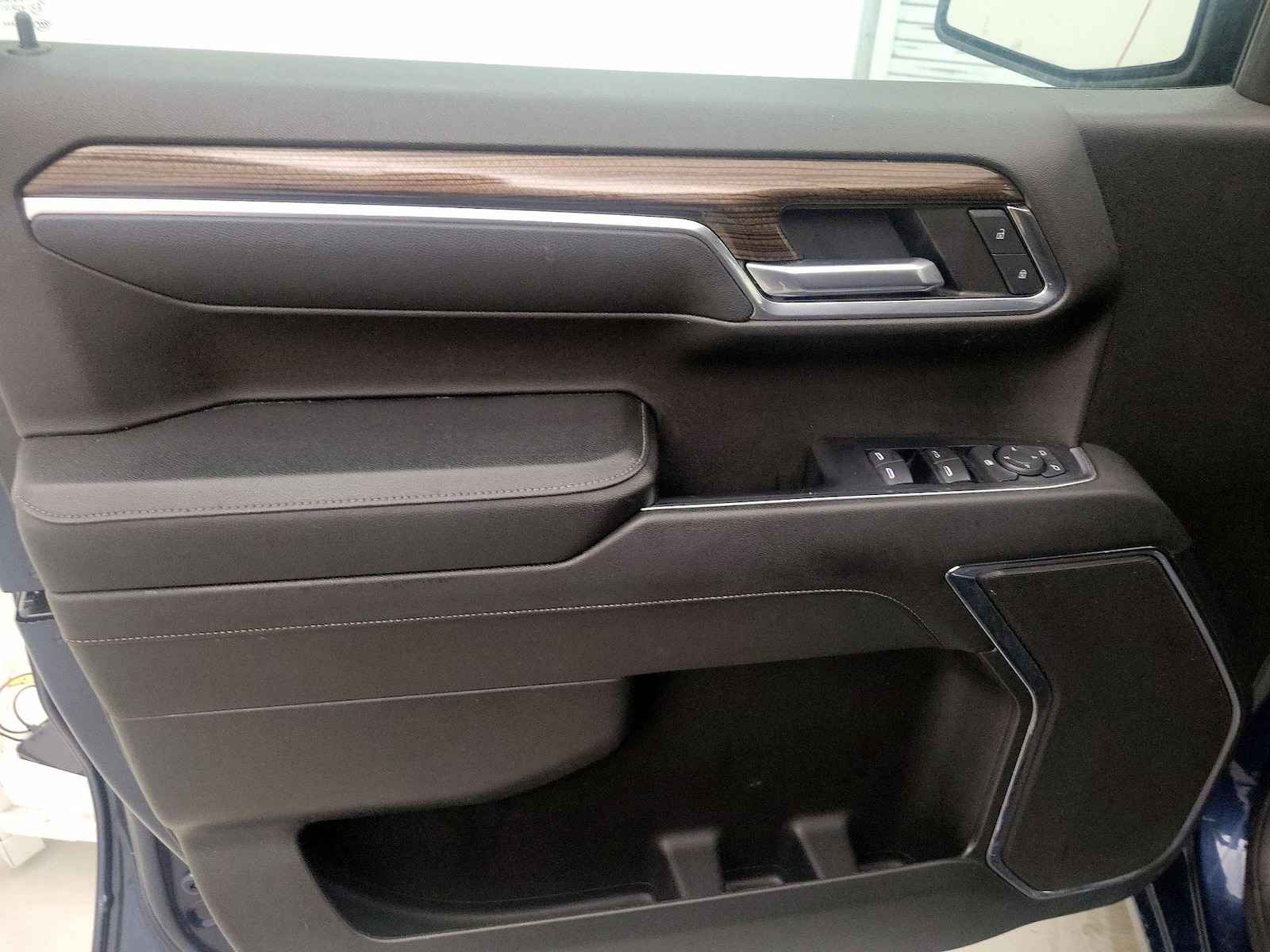 2023 Chevrolet Silverado 1500 LT - Photo 13