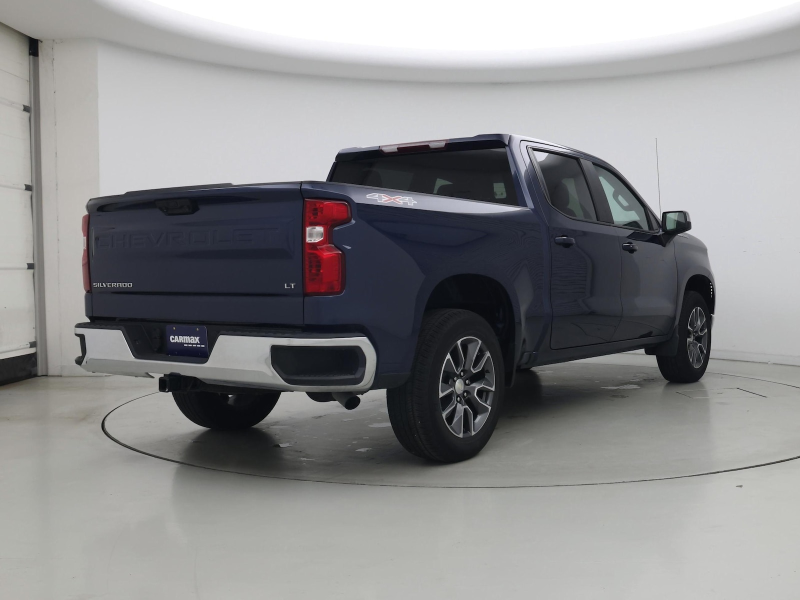 2023 Chevrolet Silverado 1500 LT - Photo 9