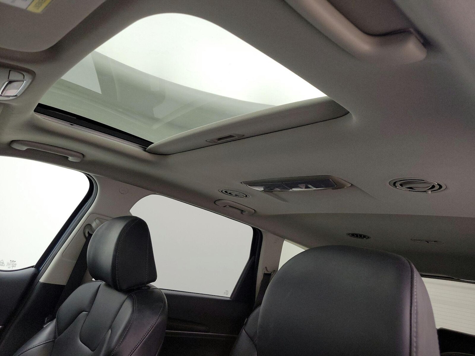 Sunroof(s) & Overhead Airbags