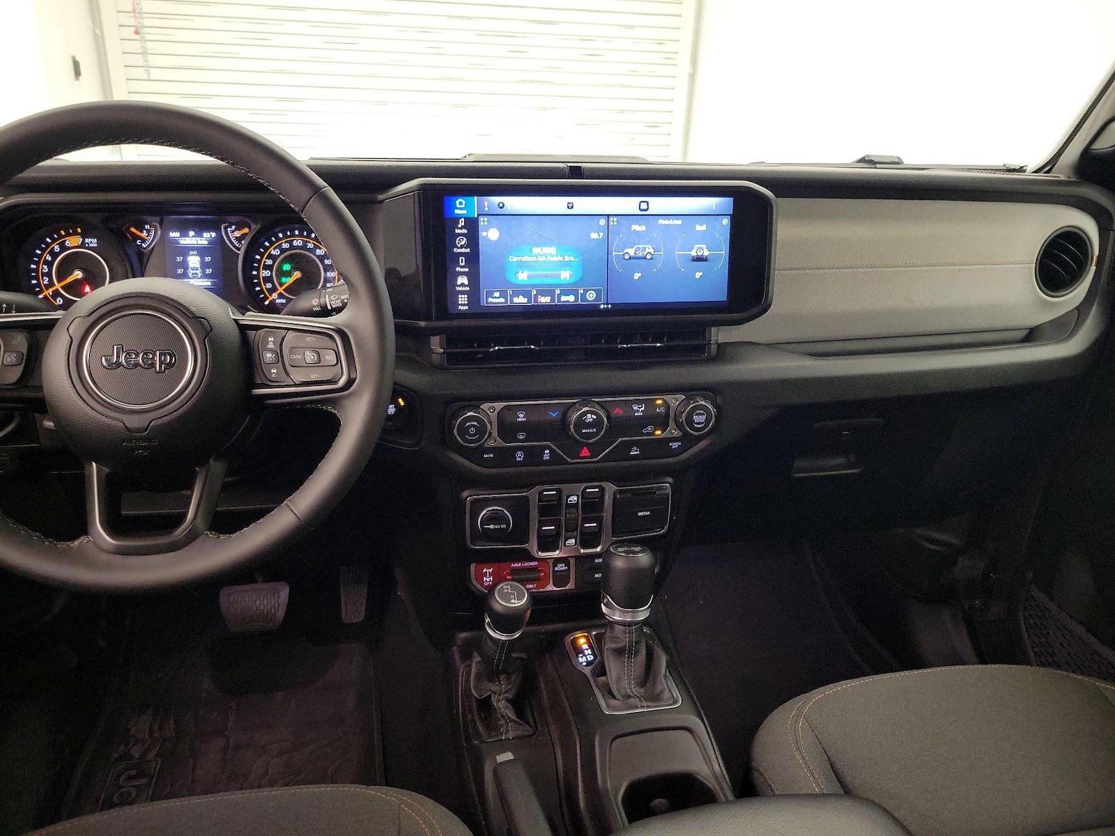 2026 Jeep Wrangler 4-Door Willys - Photo 10