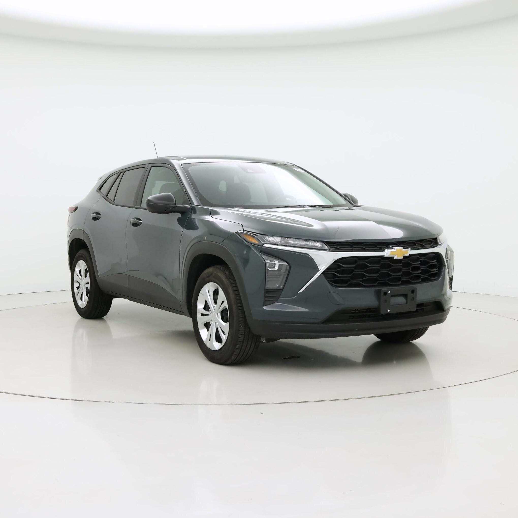 Gray 2026 Chevrolet Trax SUV / Crossover Front-Wheel Drive Automatic