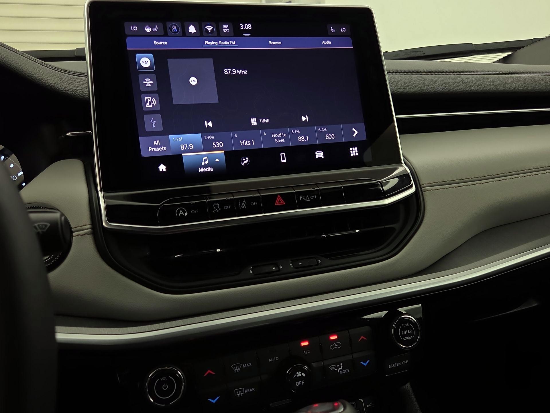 Thumbnail: 2024 Jeep Compass - 15