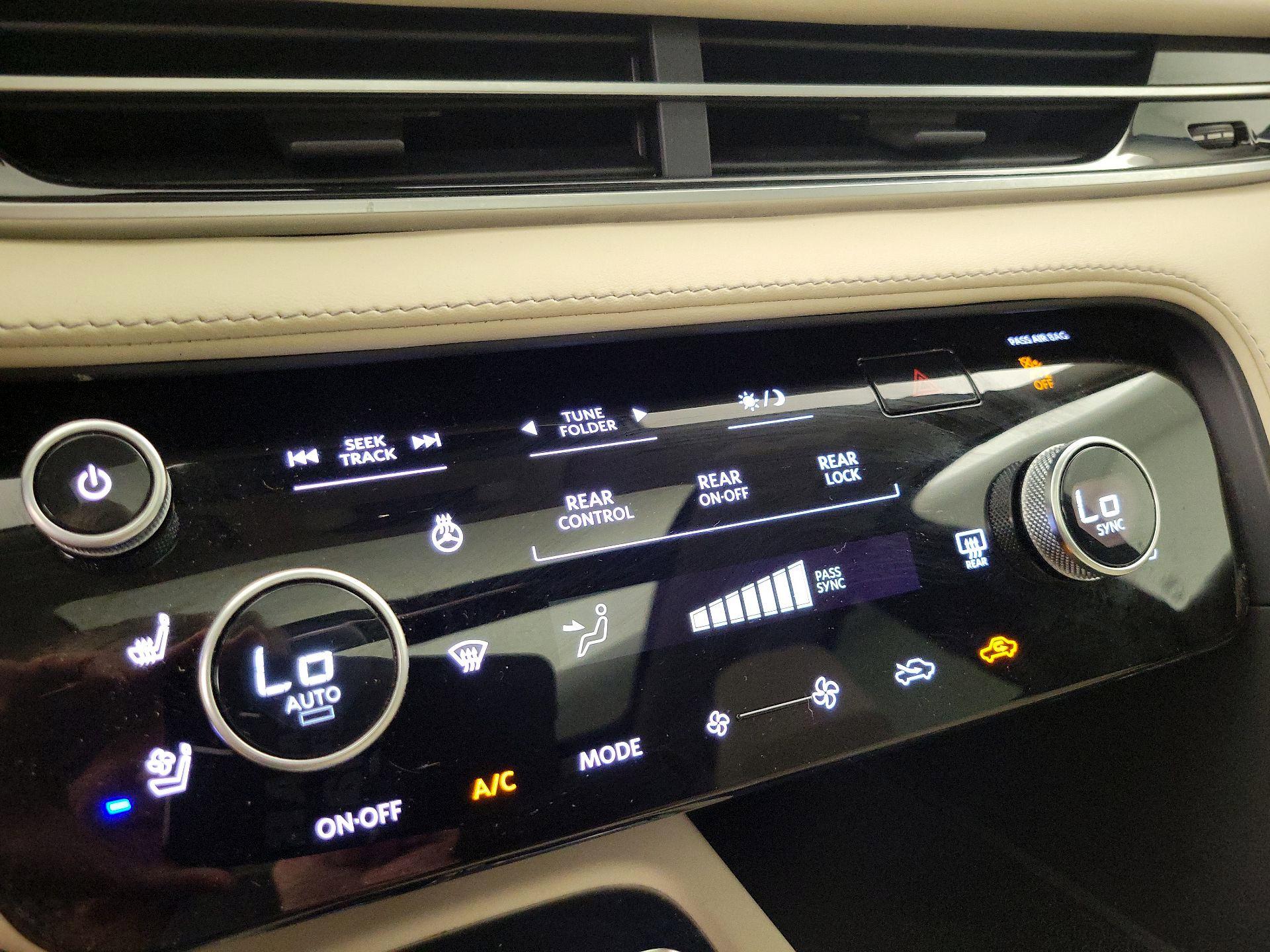 Thumbnail: 2022 INFINITI QX60 - 17