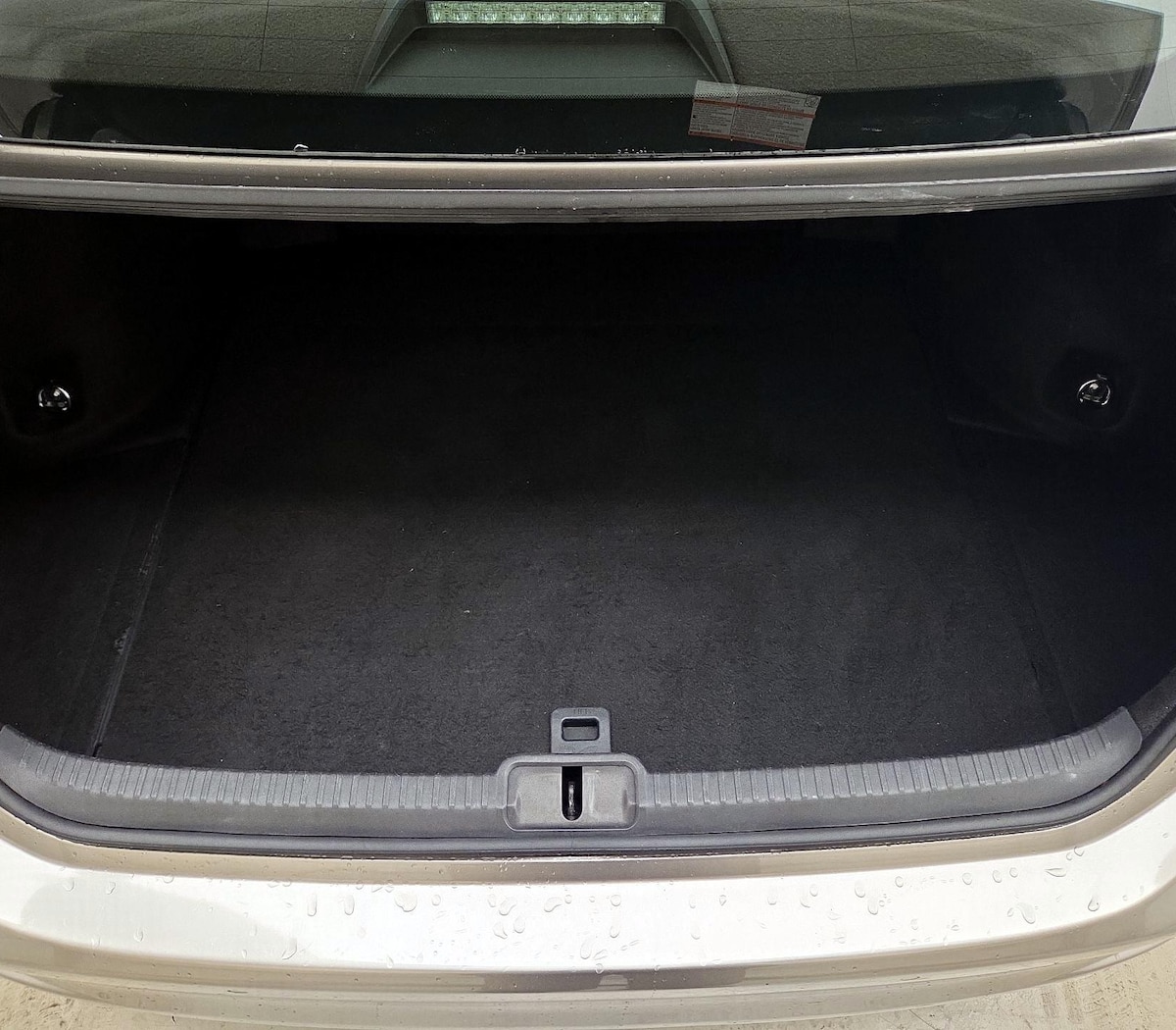 Trunk/Cargo (Seats Up)