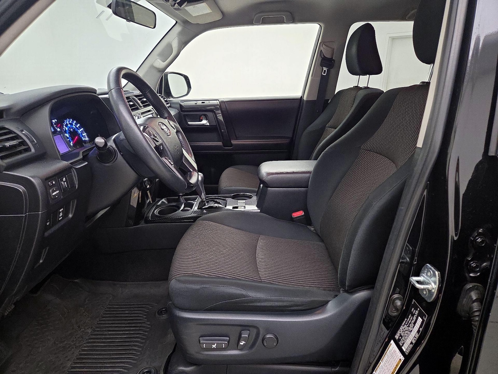 Power Seat(s) & Side Airbags