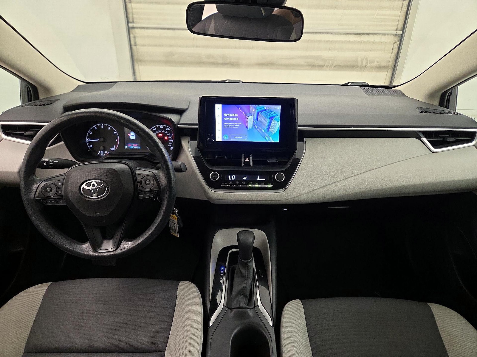 2023 Toyota Corolla LE - Photo 10