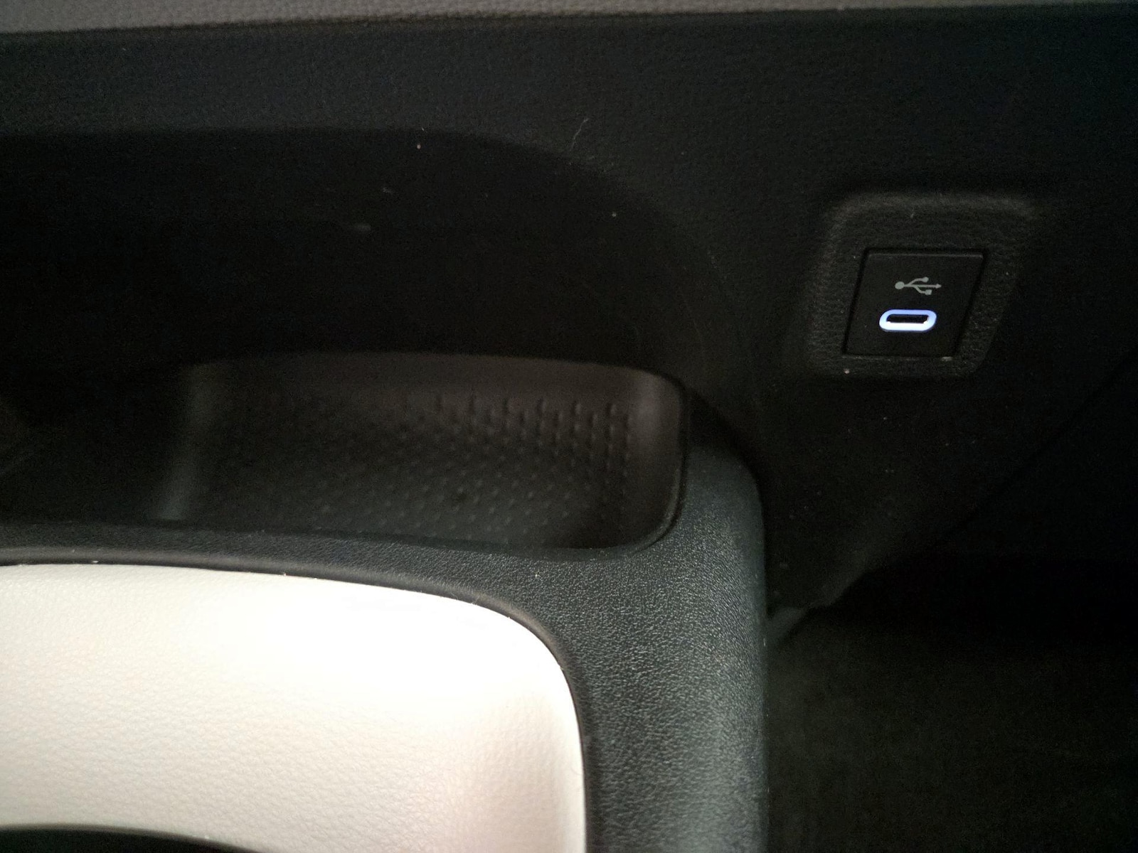 2023 Toyota Corolla LE - Photo 19