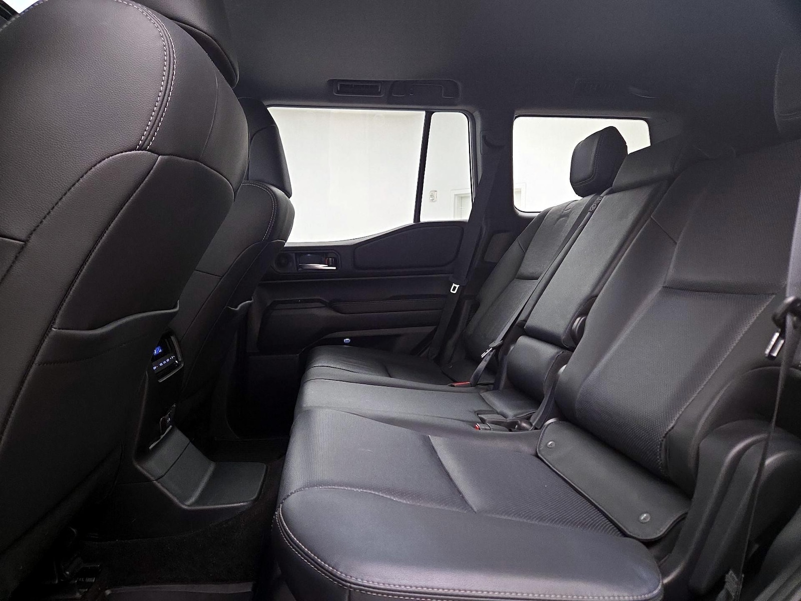 Rear Air Conditioning