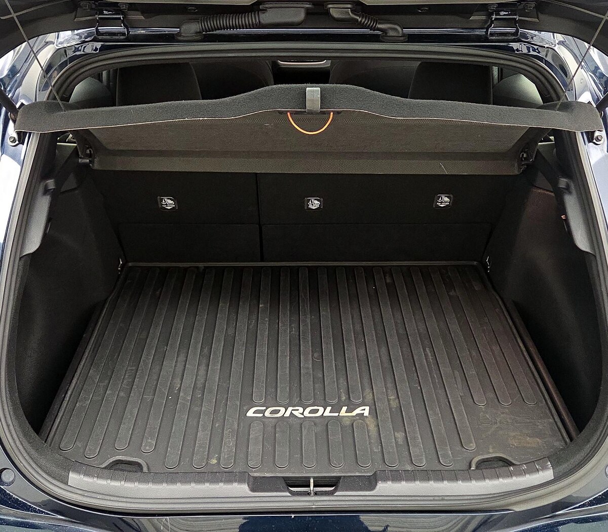 Trunk/Cargo (Seats Up)