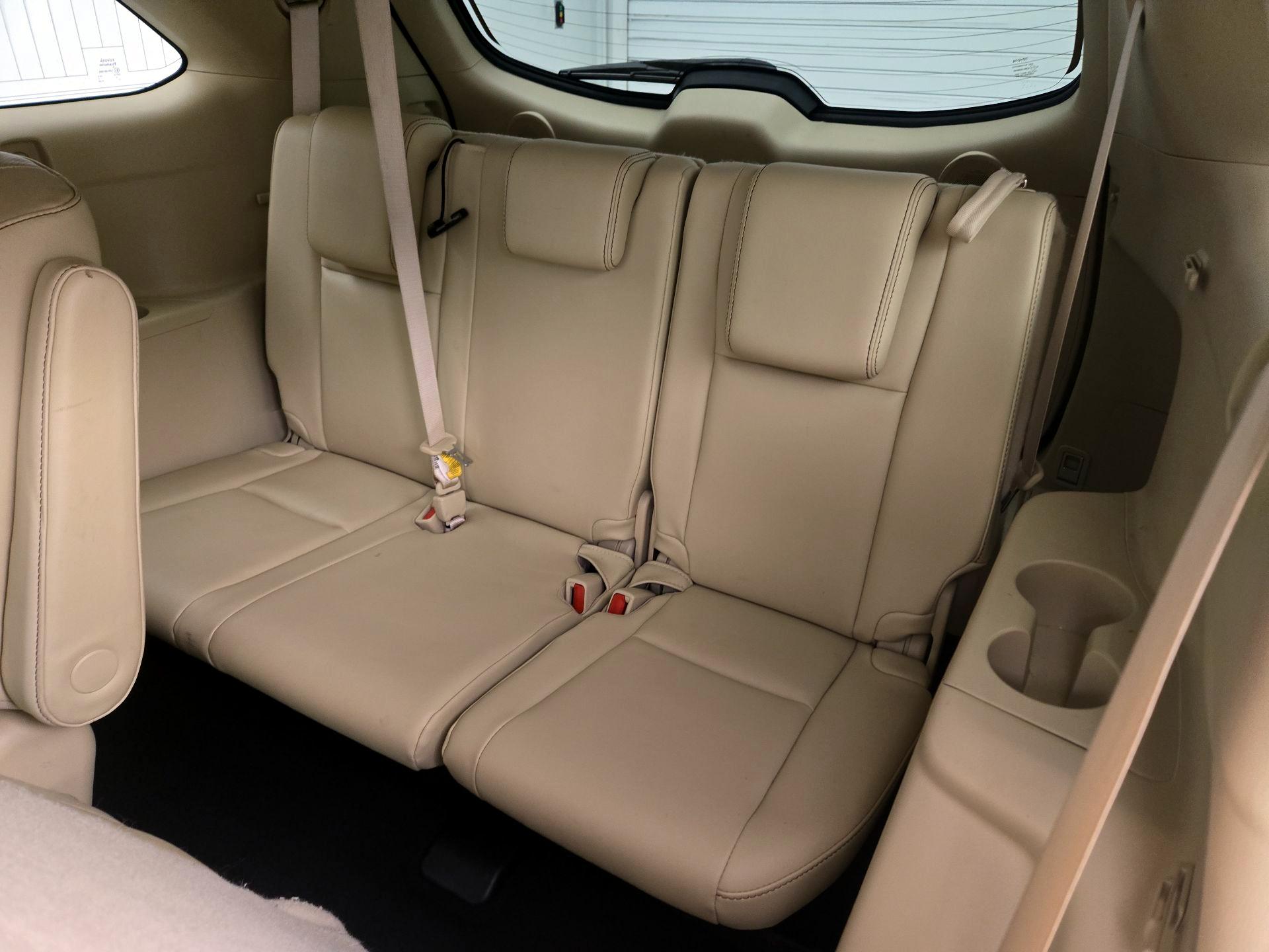 Thumbnail: 2016 Toyota Highlander - 20
