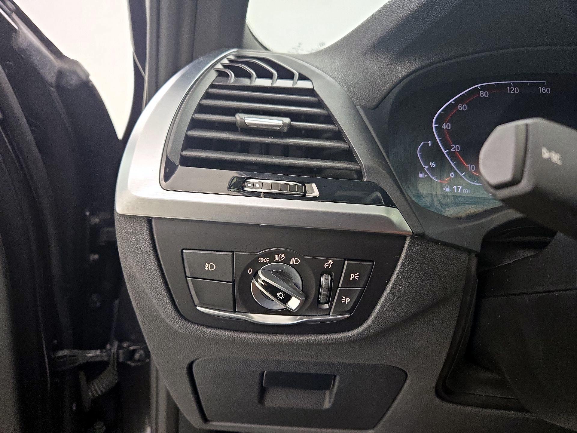 Thumbnail: 2021 BMW X3 - 13