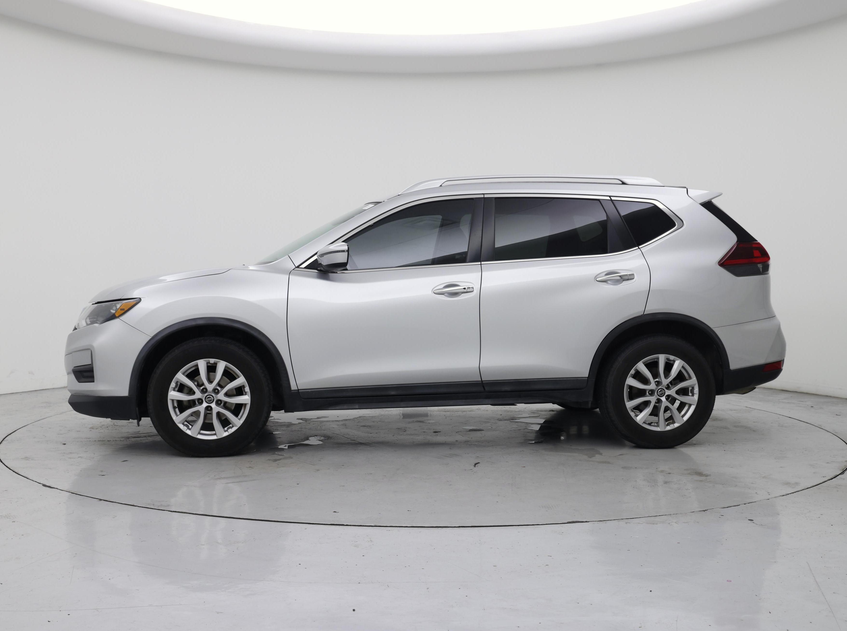 Thumbnail: 2020 Nissan Rogue - 3