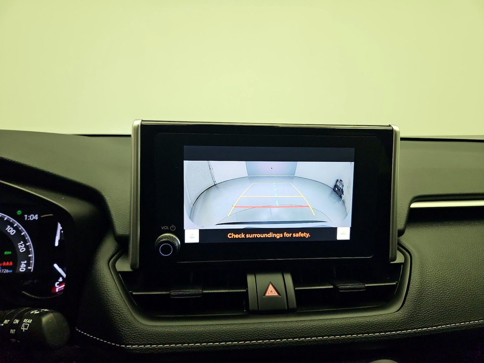 2025 Toyota RAV4 XLE - Photo 14