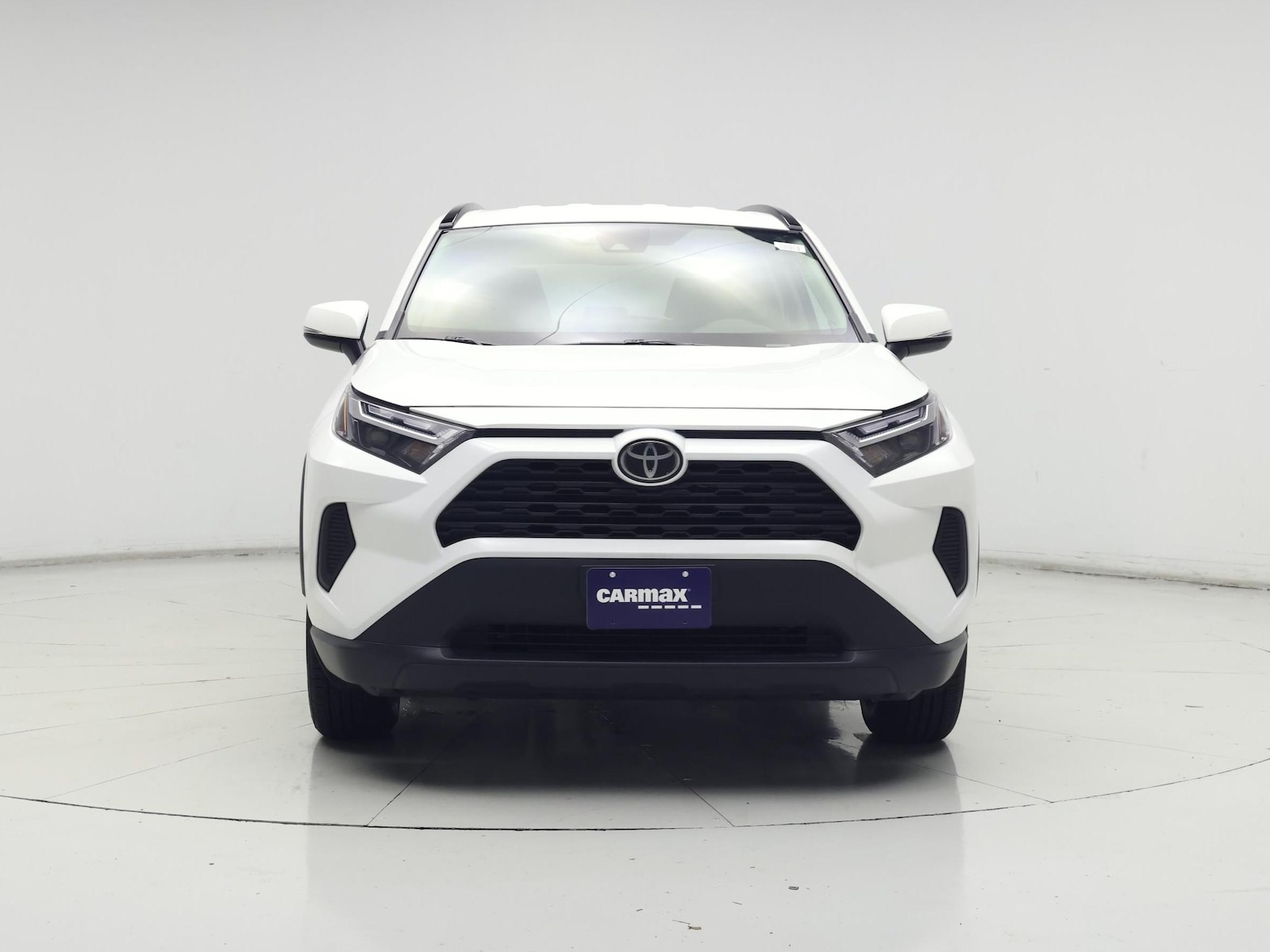 2025 Toyota RAV4 XLE - Photo 6