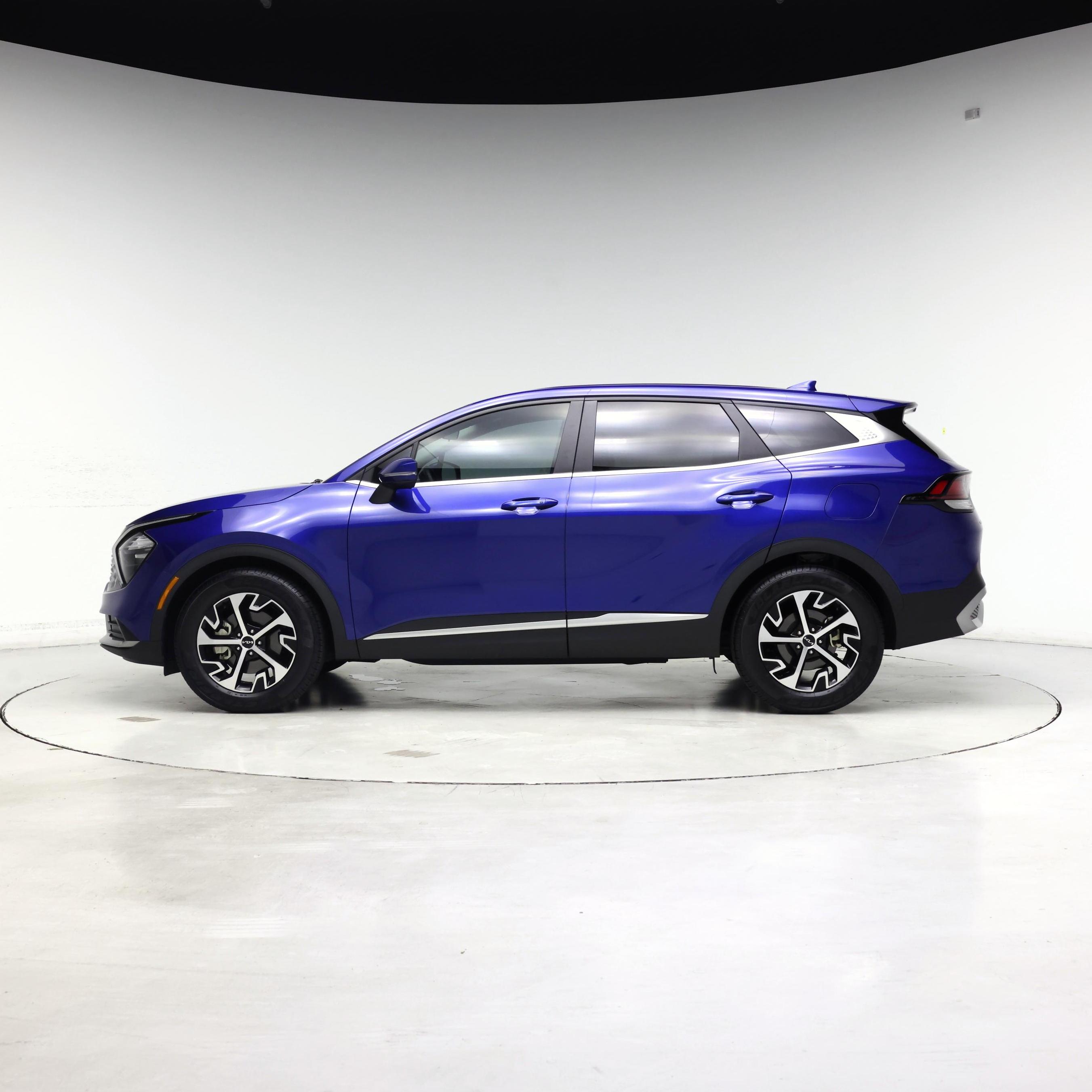 Thumbnail: 2023 Kia Sportage - 3