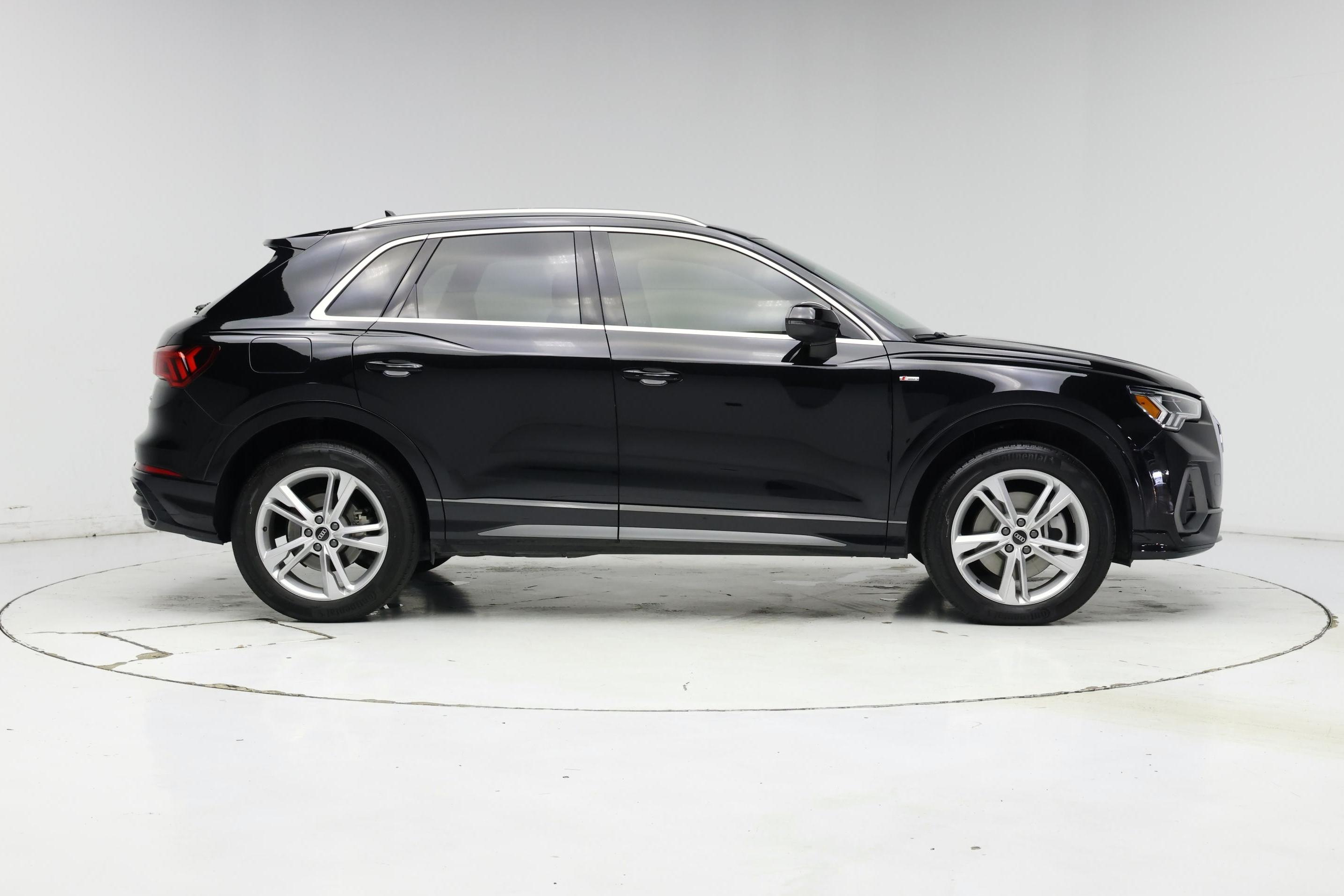 Thumbnail: 2021 Audi Q3 - 7
