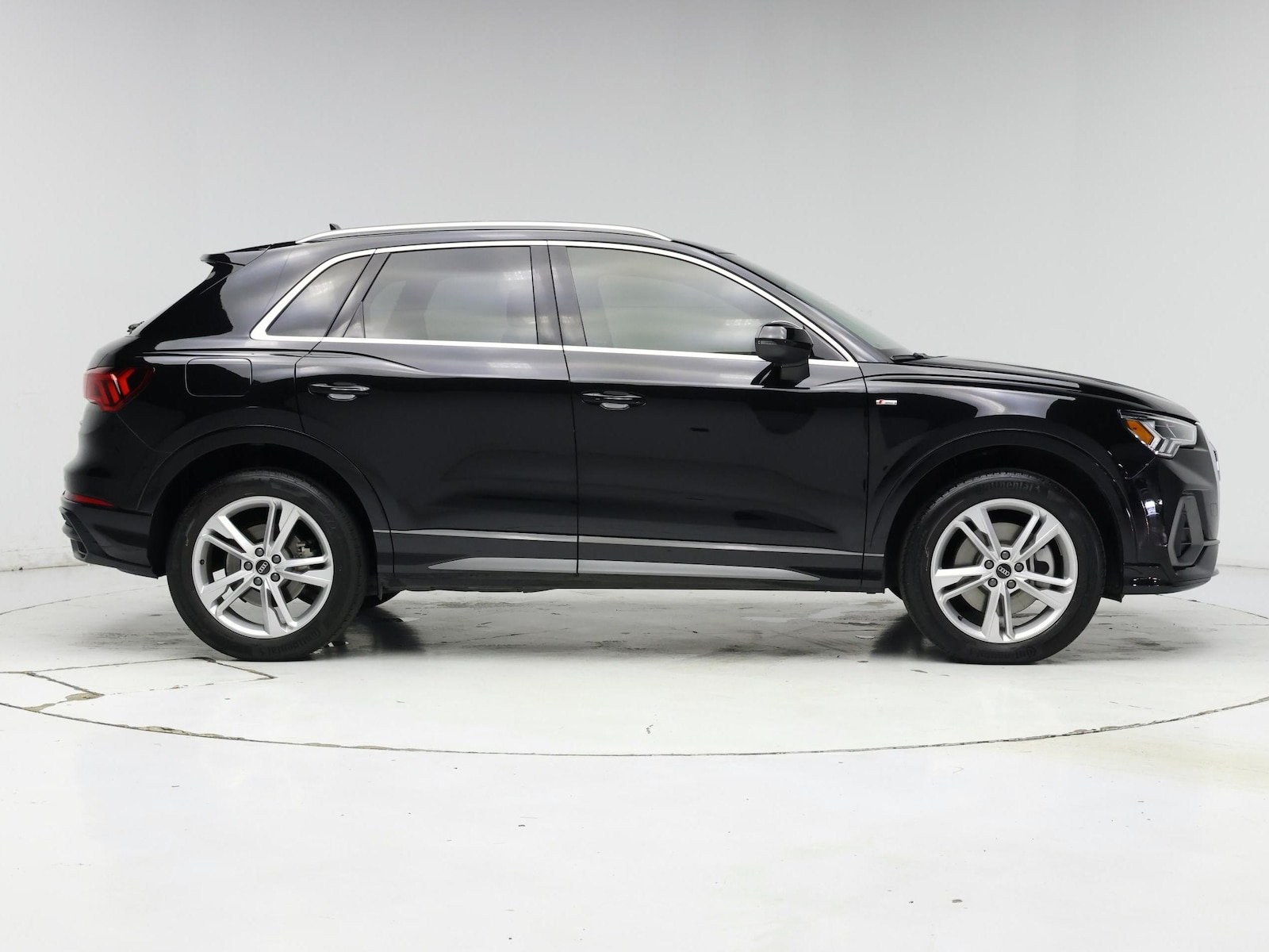 2021 Audi Q3 S Line Premium Plus - Photo 8