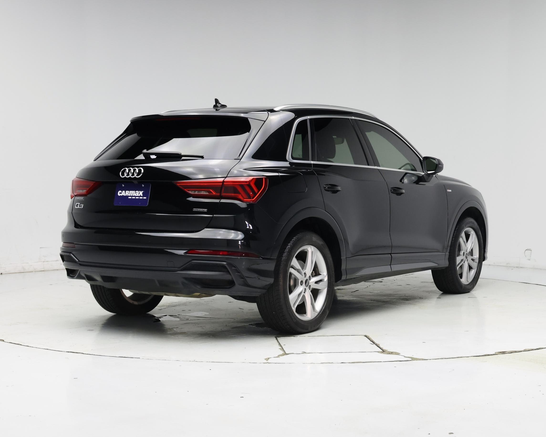 Thumbnail: 2021 Audi Q3 - 8