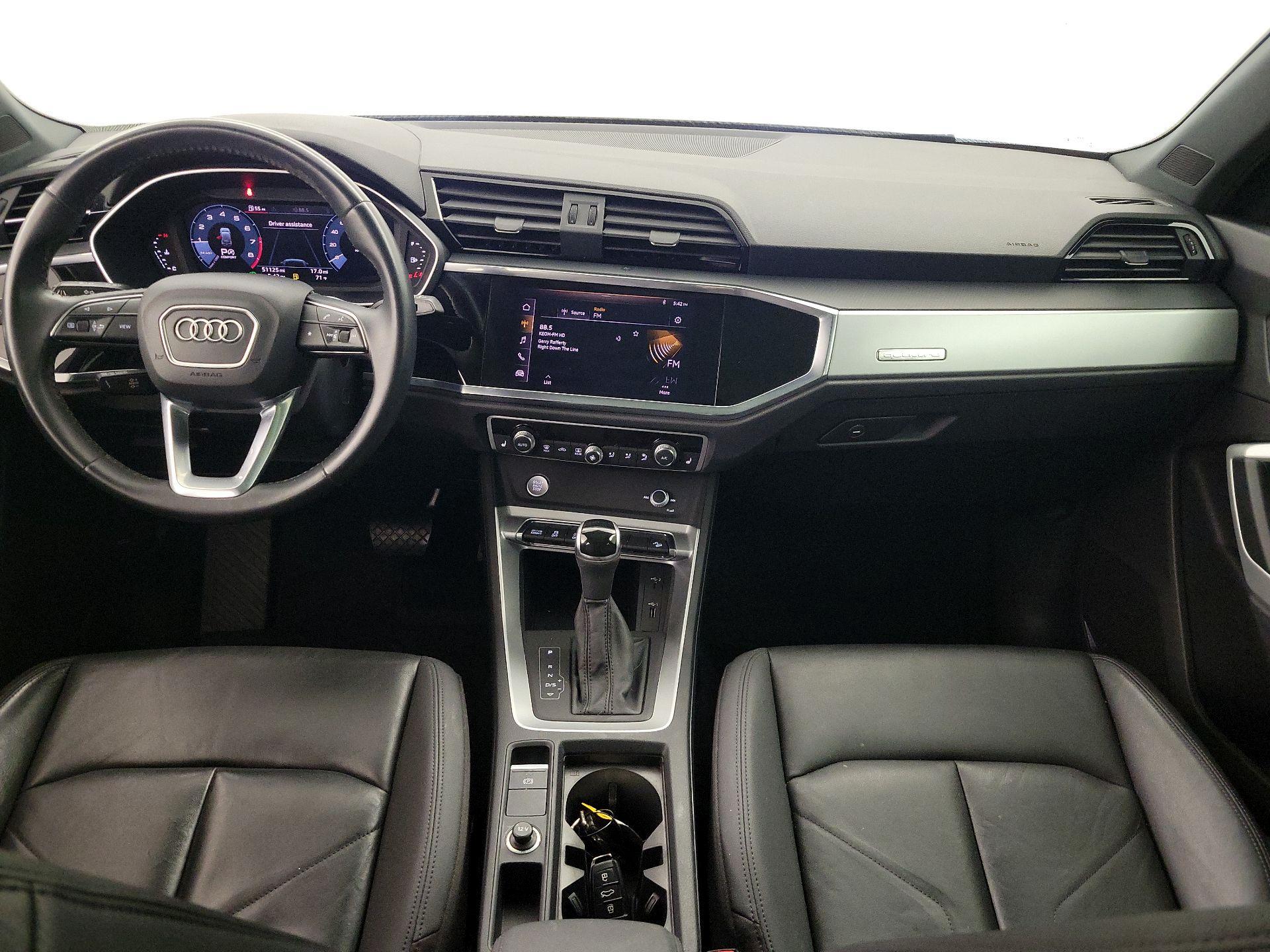 Thumbnail: 2020 Audi Q3 - 9