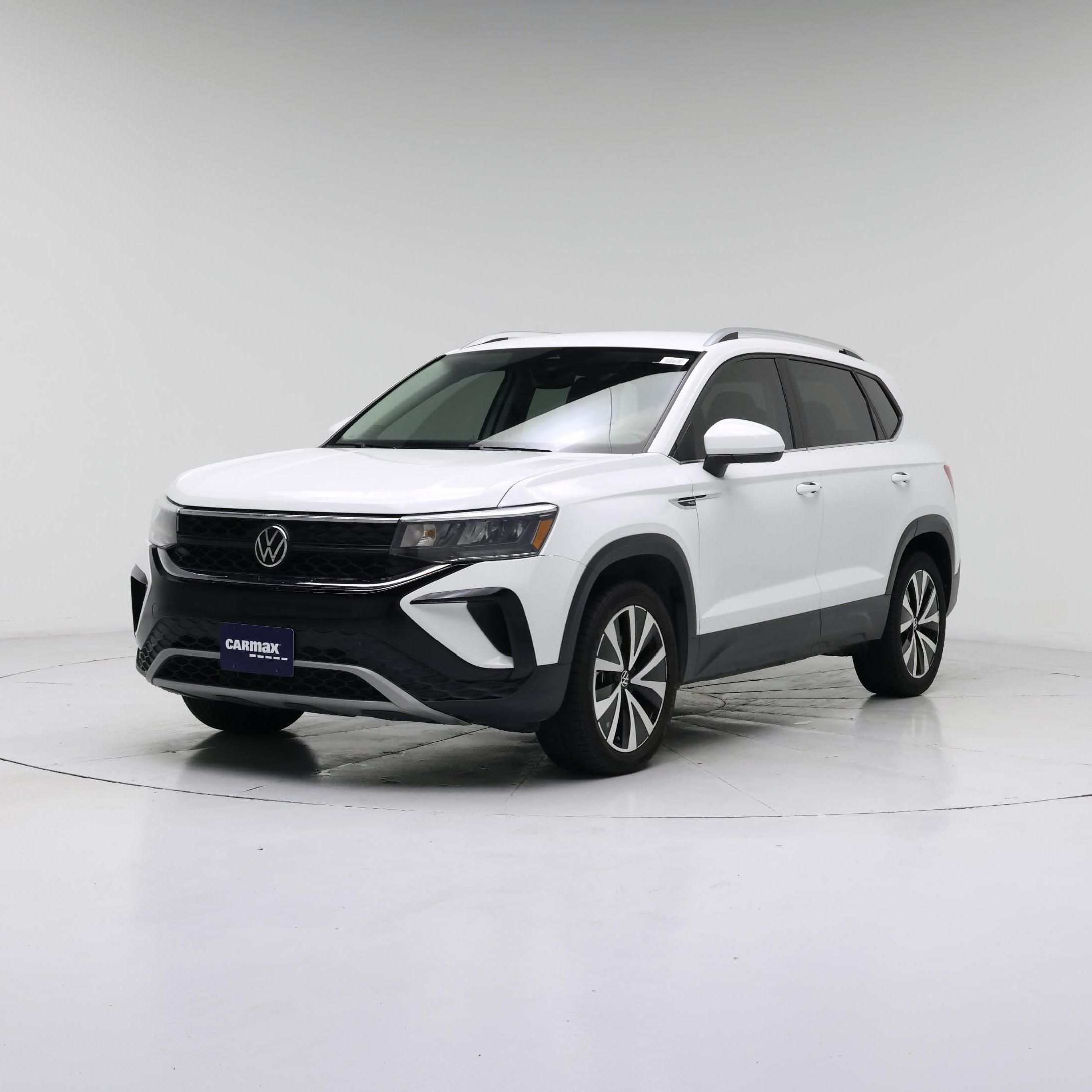 Thumbnail: 2023 Volkswagen Taos - 4