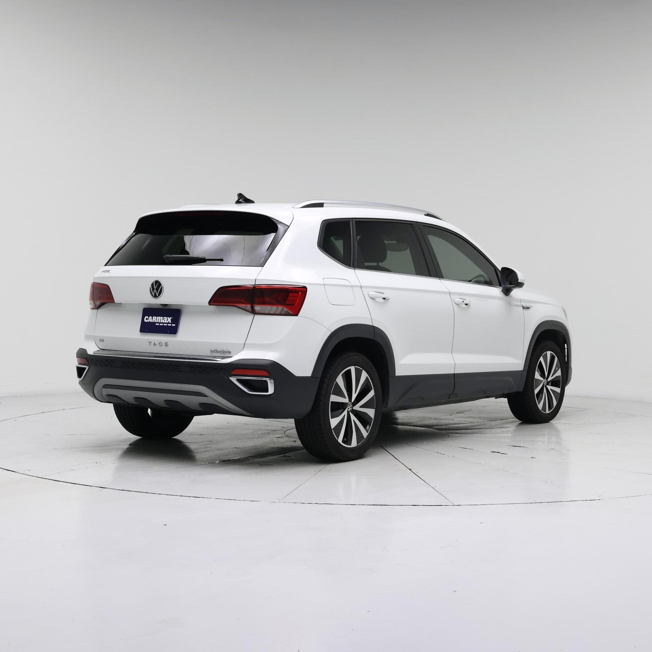 Thumbnail: 2023 Volkswagen Taos - 8