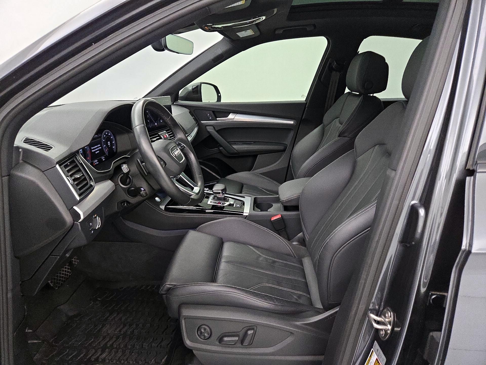 Thumbnail: 2023 Audi Q5 - 11