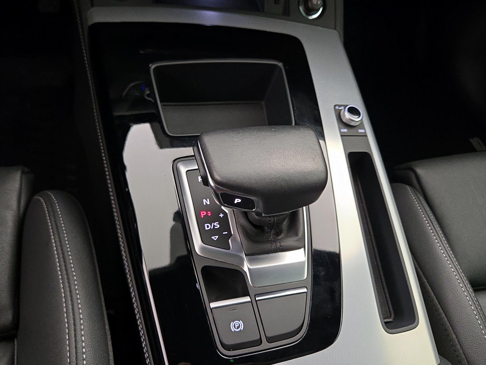 Thumbnail: 2023 Audi Q5 - 18