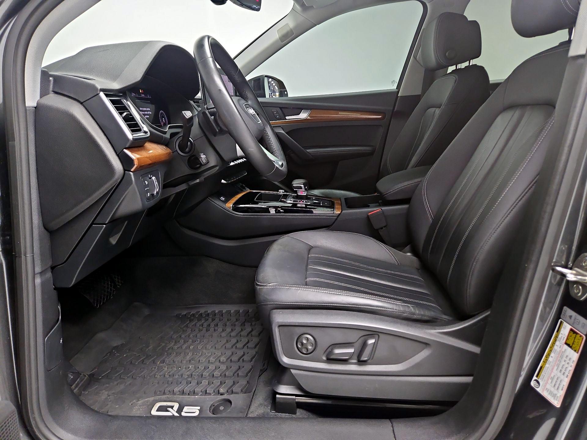 Thumbnail: 2023 Audi Q5 - 11