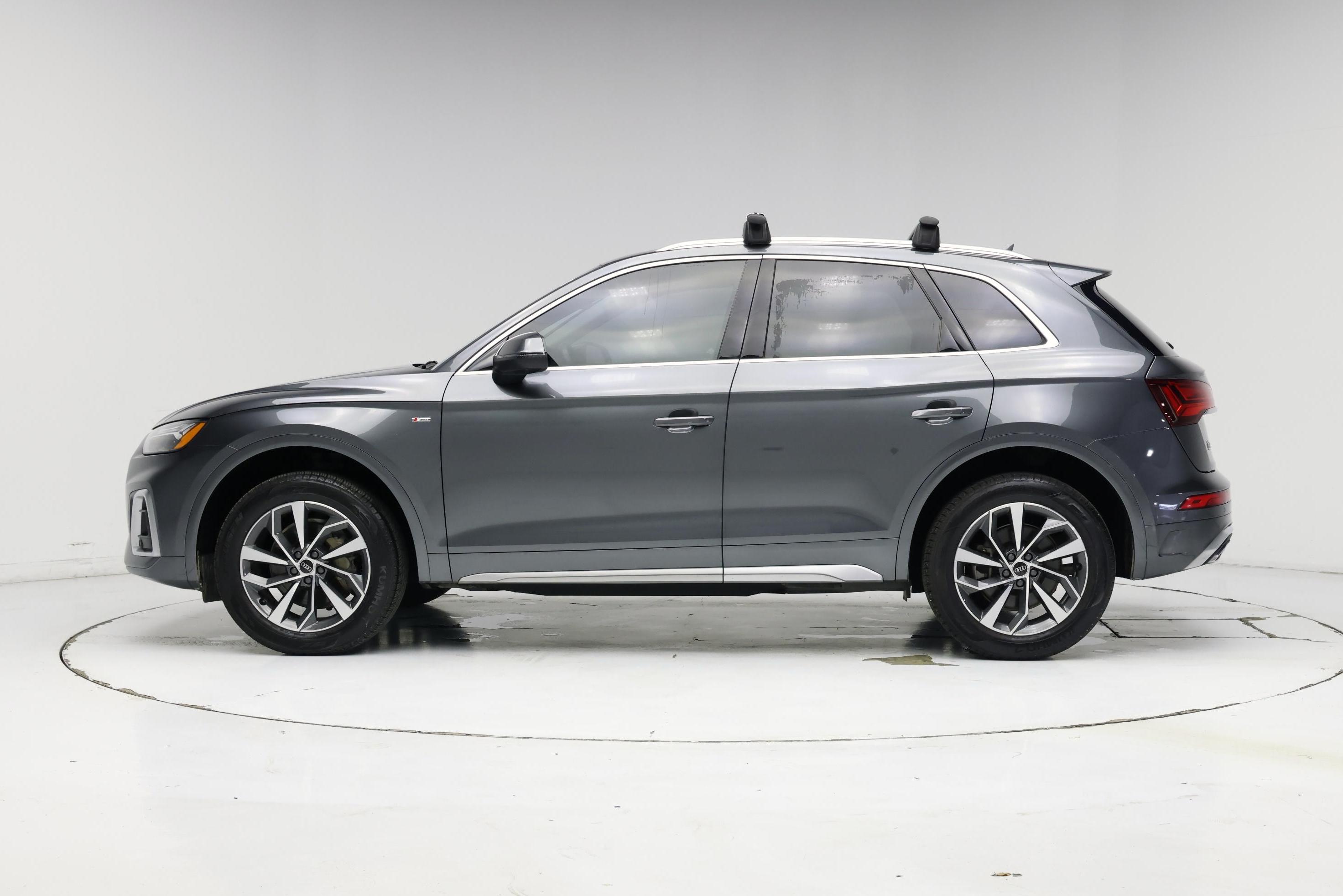Thumbnail: 2023 Audi Q5 - 3