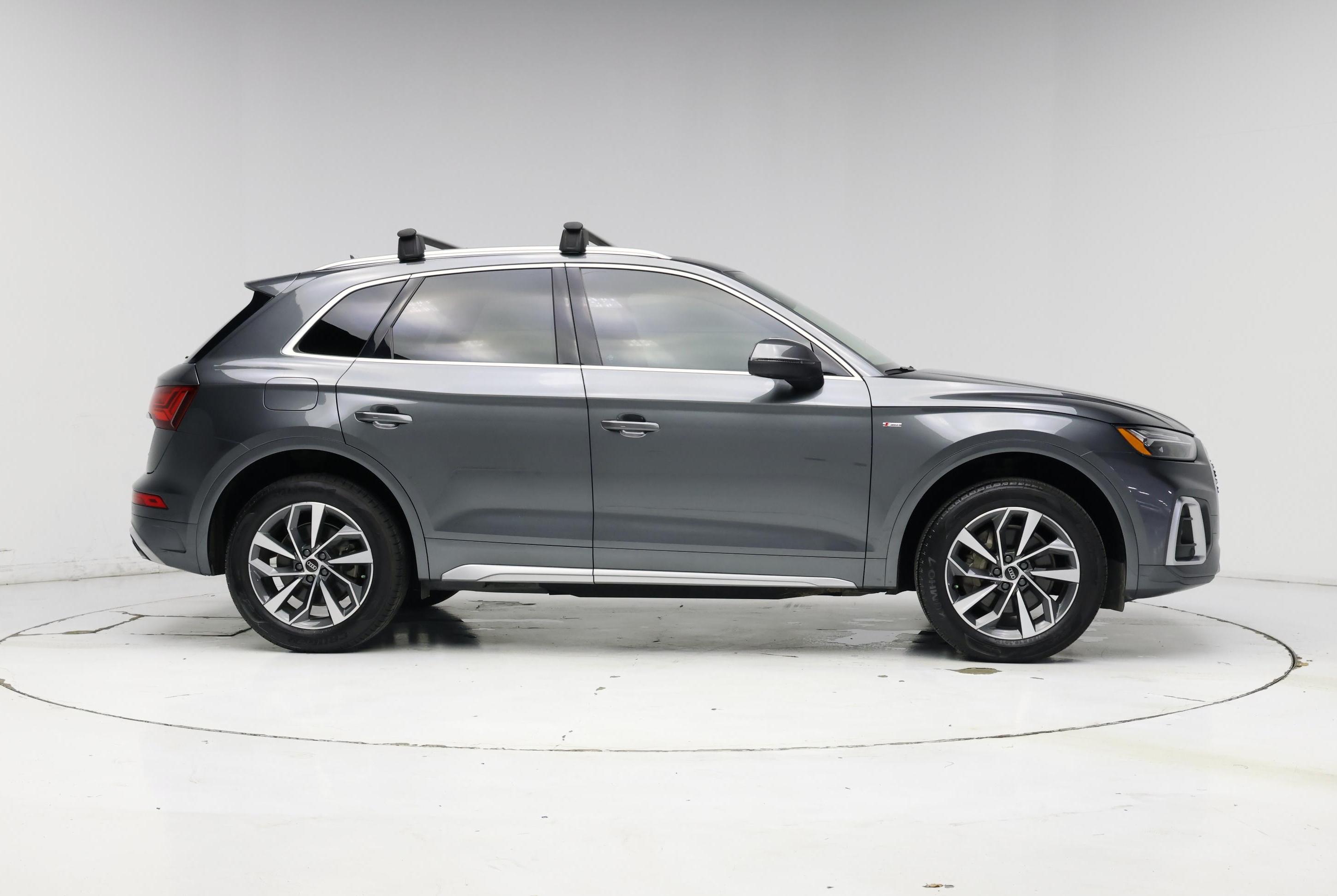 Thumbnail: 2023 Audi Q5 - 7