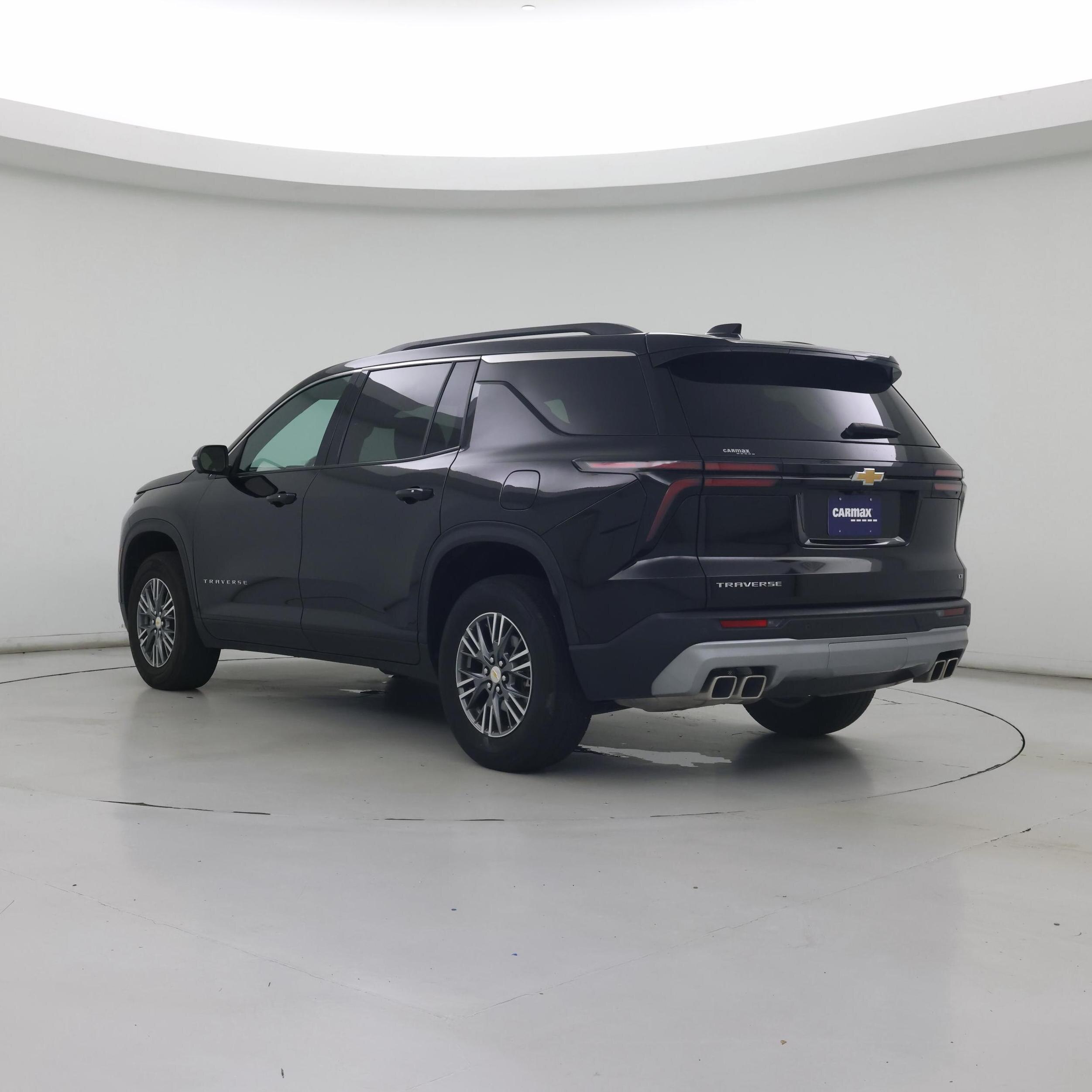 Thumbnail: 2024 Chevrolet Traverse - 2