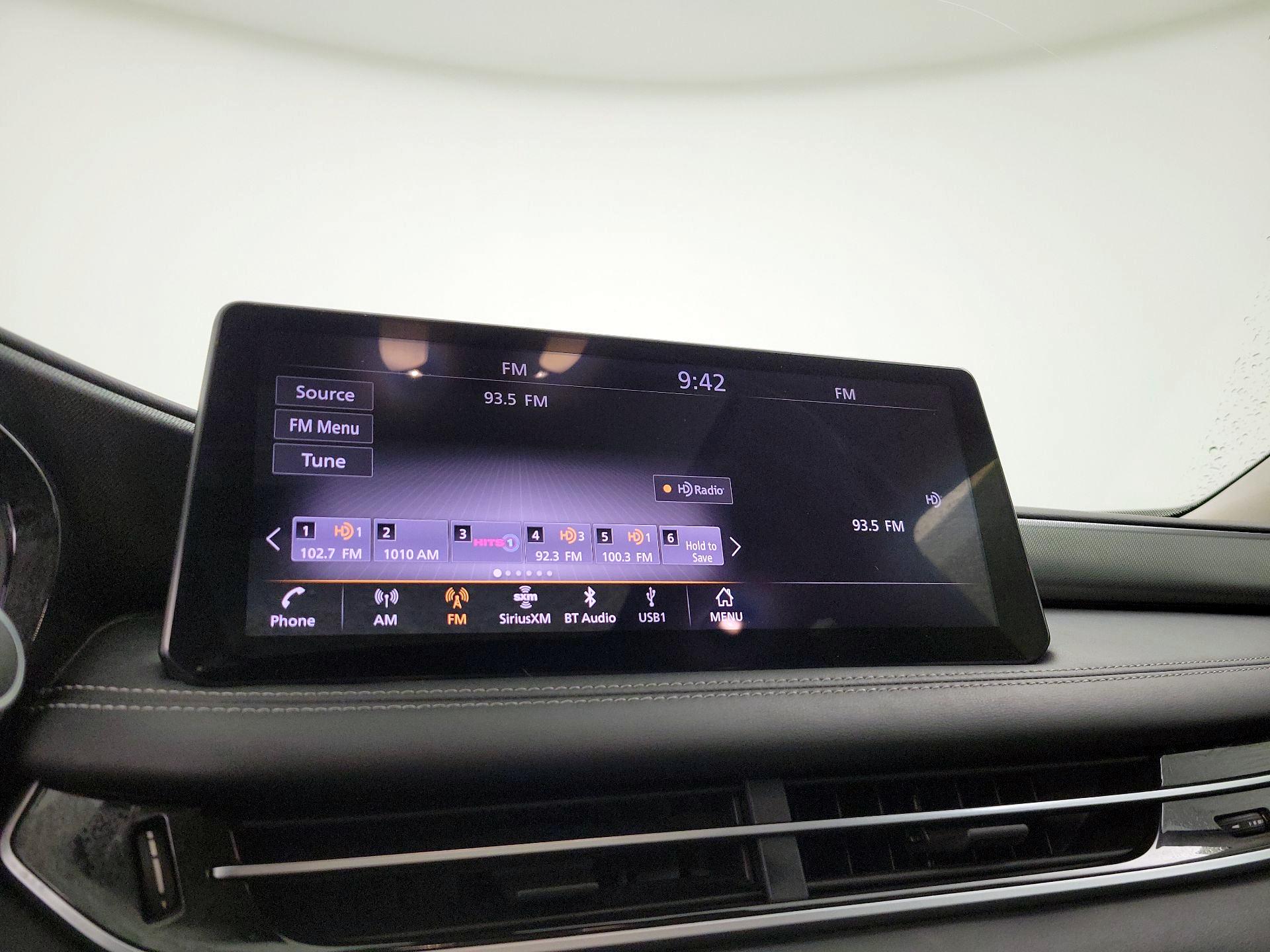 Thumbnail: 2023 INFINITI QX60 - 16