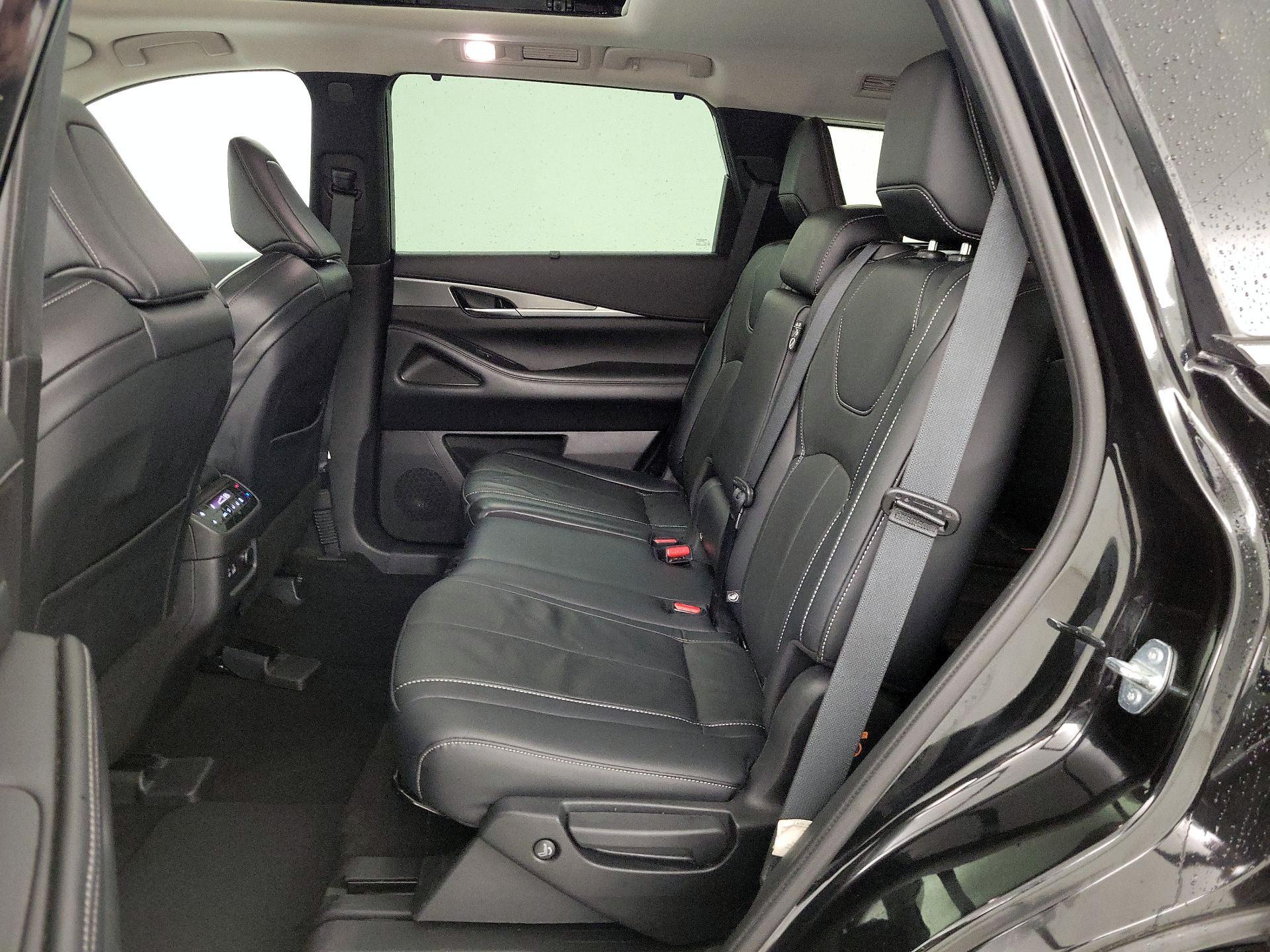 Thumbnail: 2023 INFINITI QX60 - 20