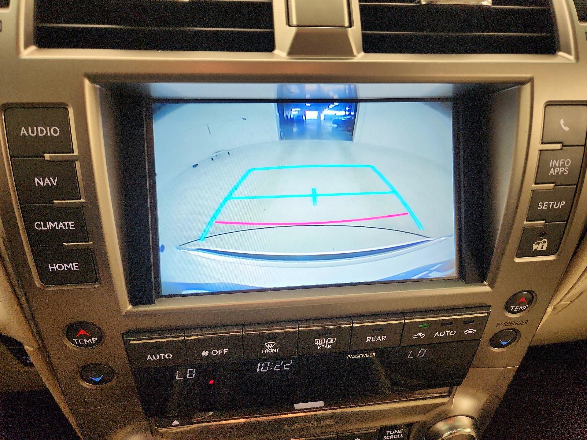 Thumbnail: 2016 Lexus GX - 15