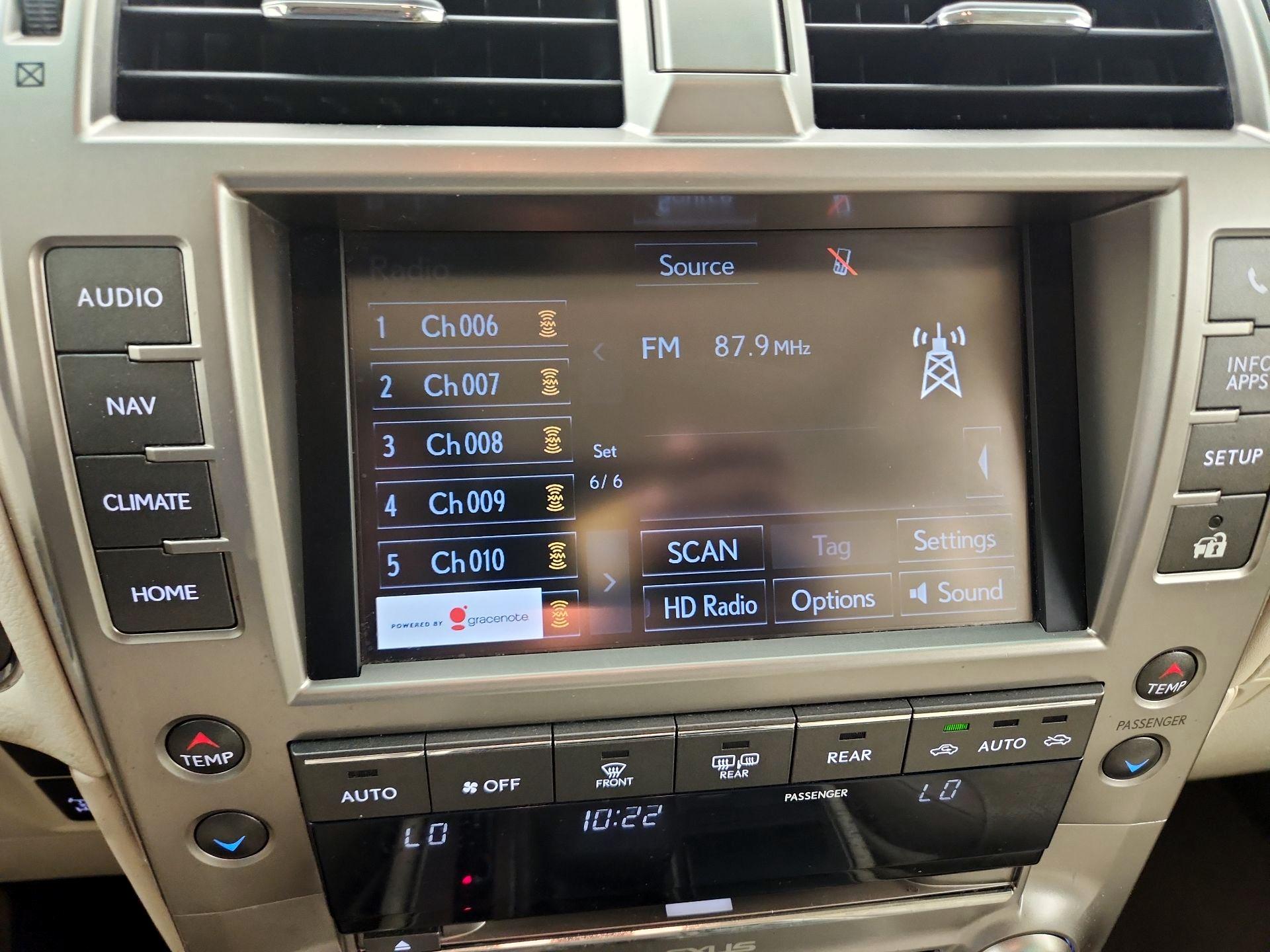 Thumbnail: 2016 Lexus GX - 16
