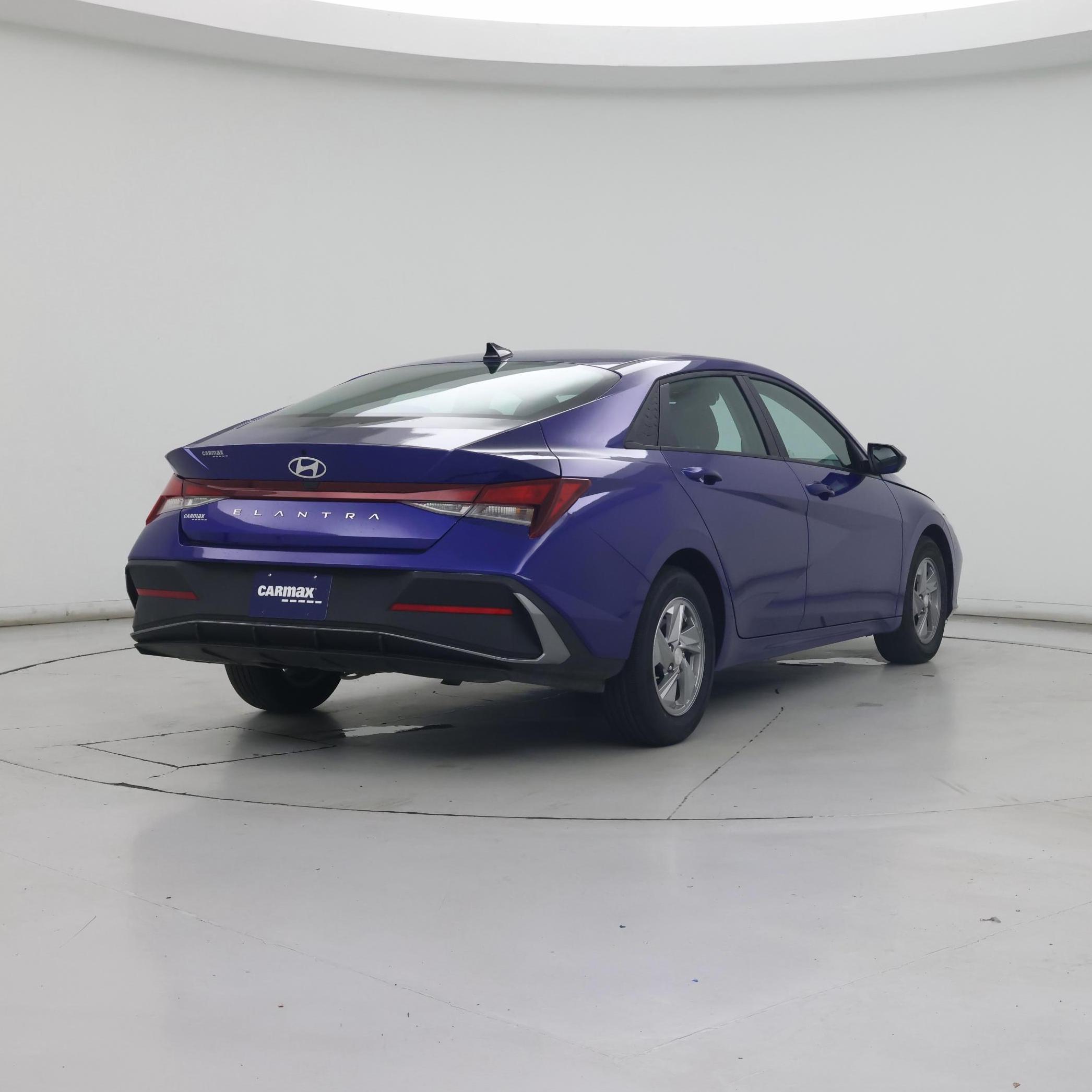 Thumbnail: 2025 Hyundai Elantra - 8