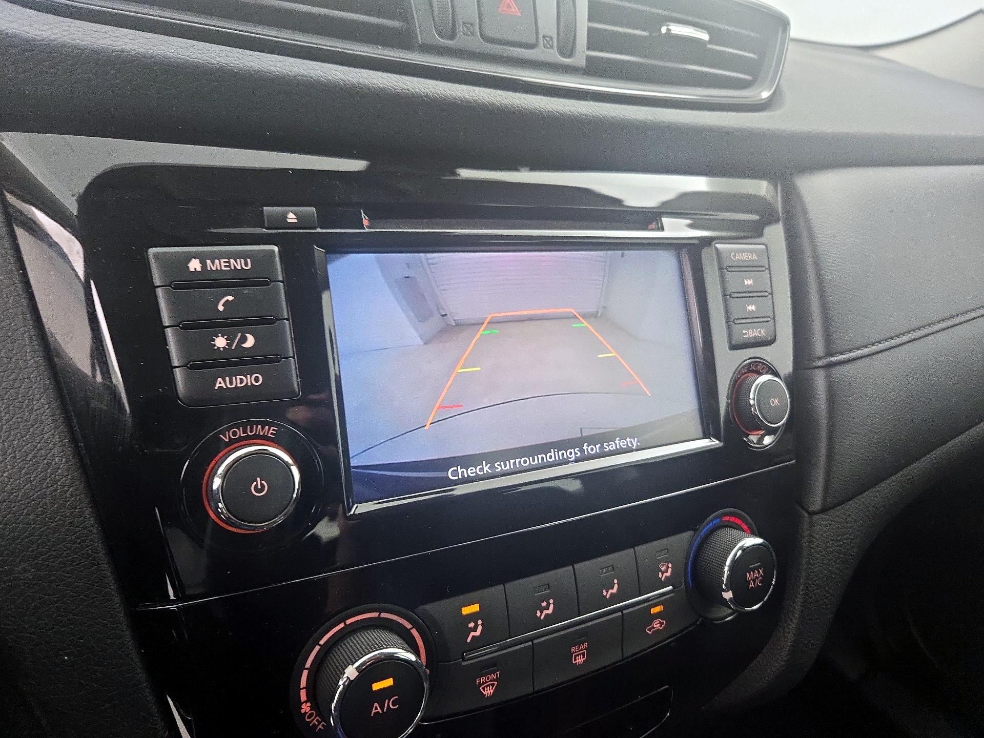 Thumbnail: 2019 Nissan Rogue - 14