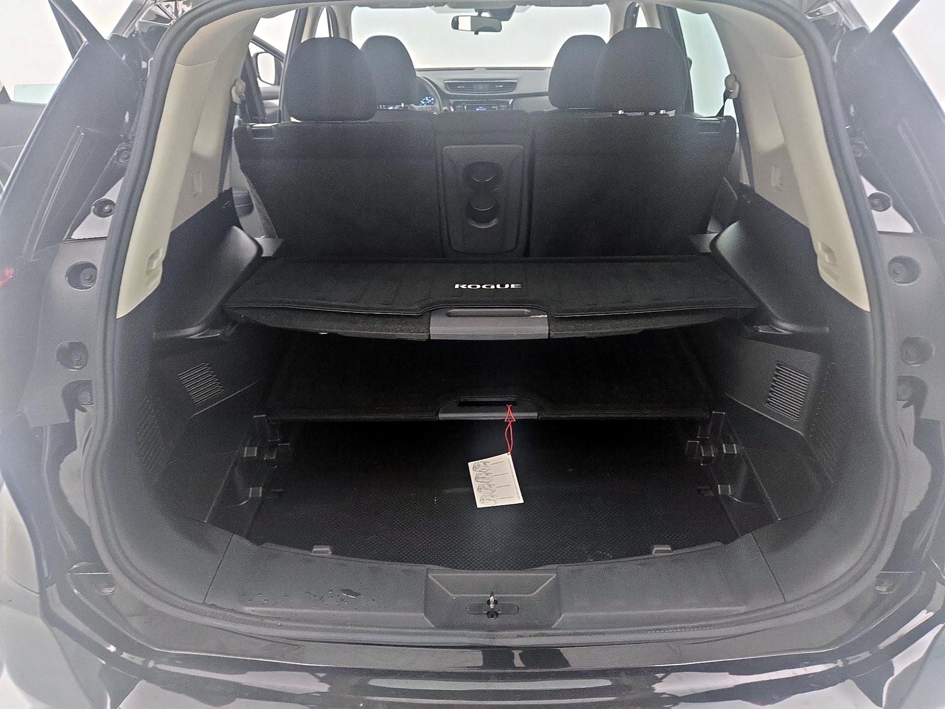 Thumbnail: 2019 Nissan Rogue - 20