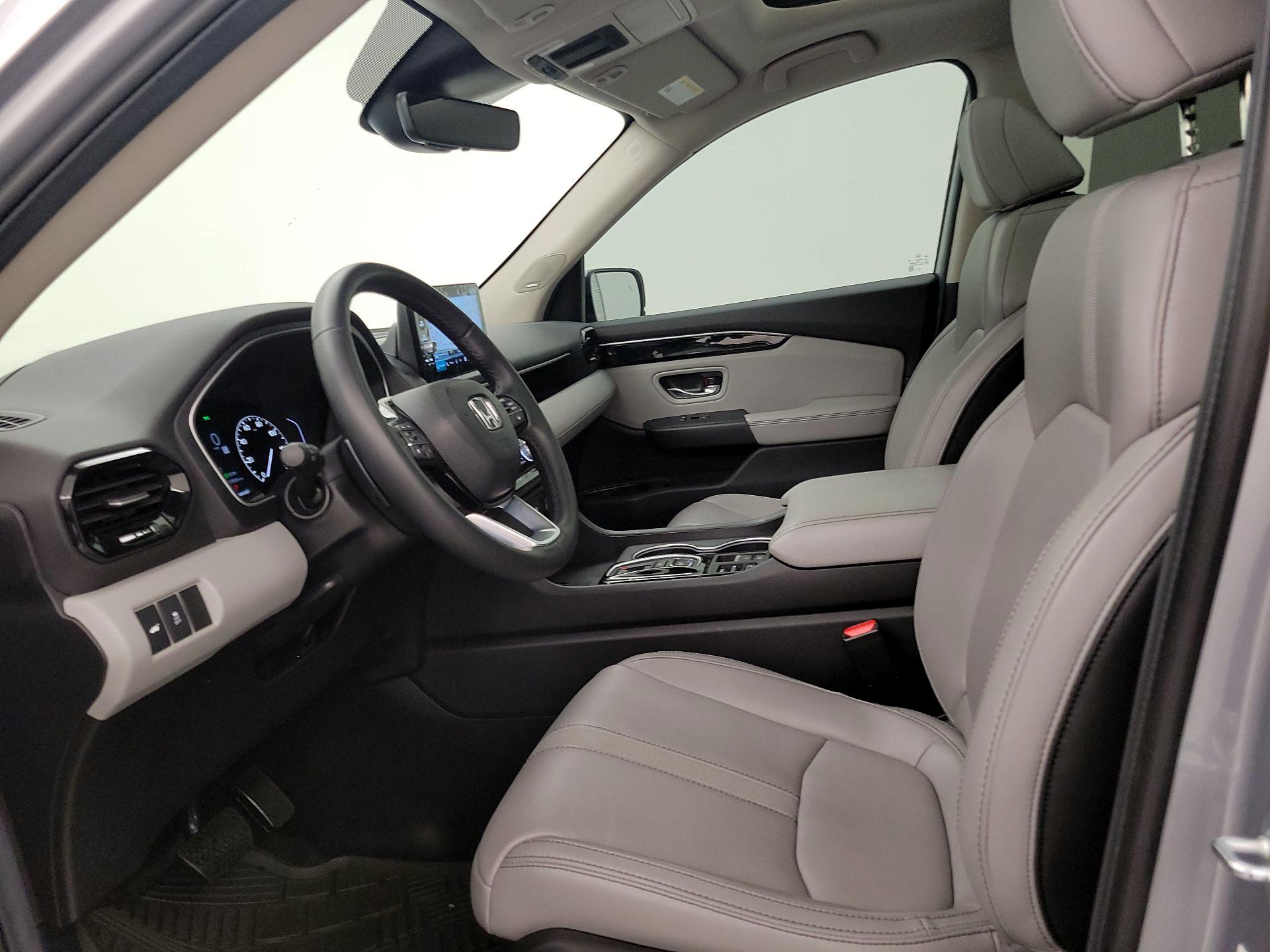 Thumbnail: 2025 Honda Pilot - 11