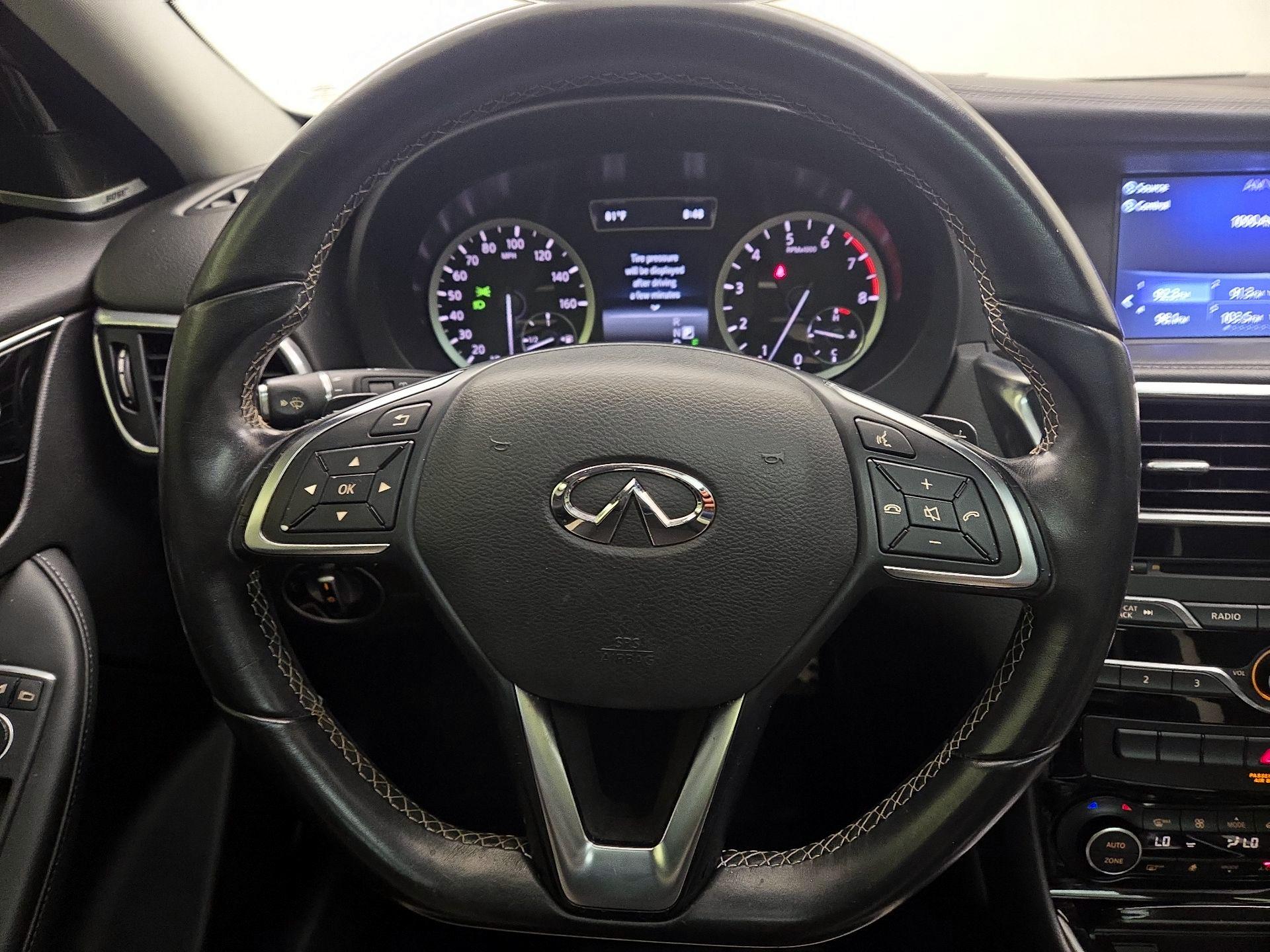 Thumbnail: 2018 INFINITI QX30 - 10