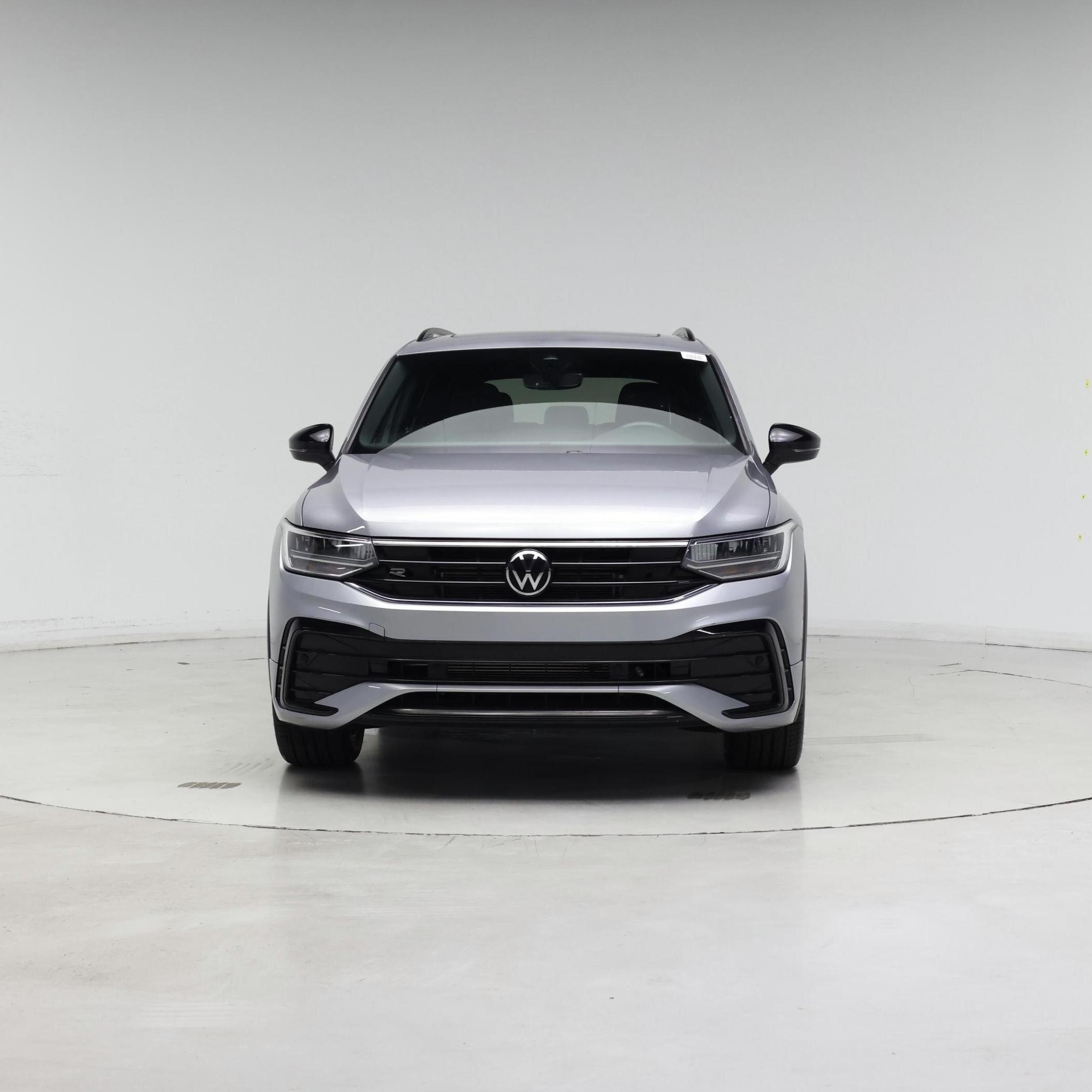 Thumbnail: 2023 Volkswagen Tiguan - 5